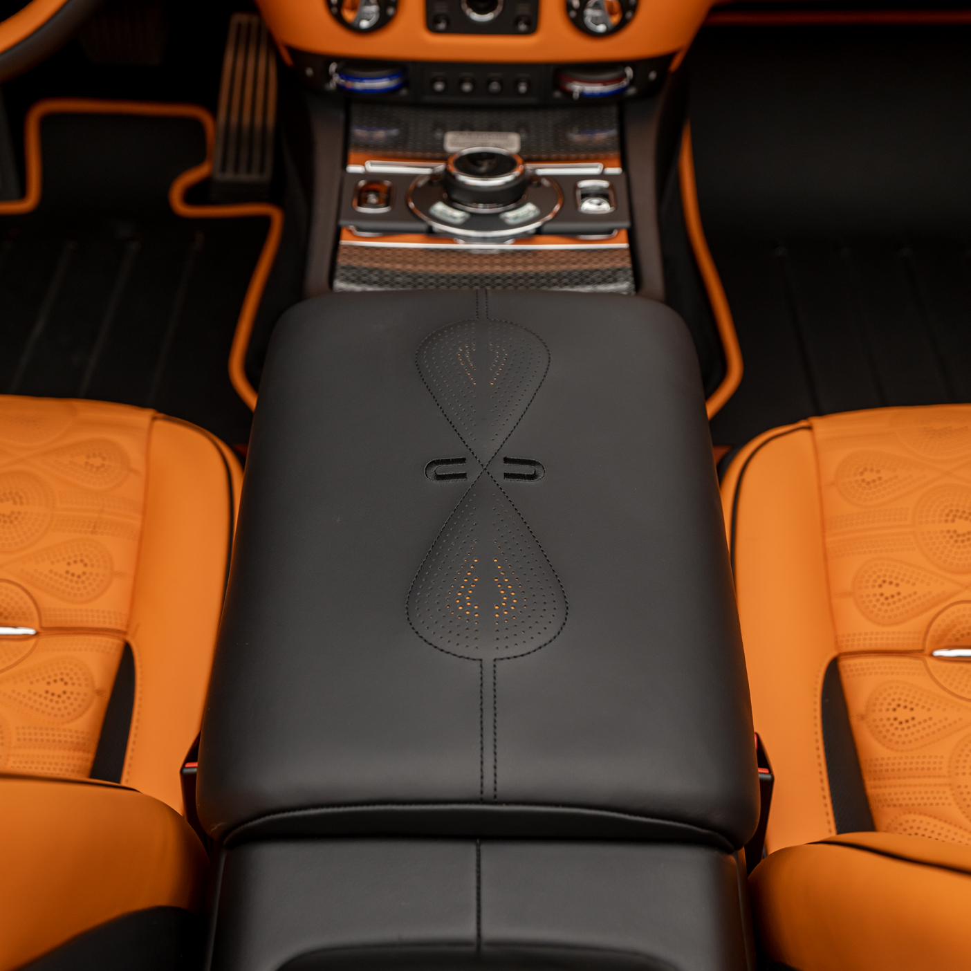 2021 ROLLS ROYCE DAWN BLACK BADGE, 11/18