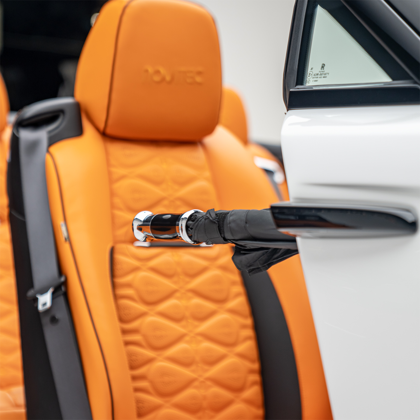 2021 ROLLS ROYCE DAWN BLACK BADGE, 13/18