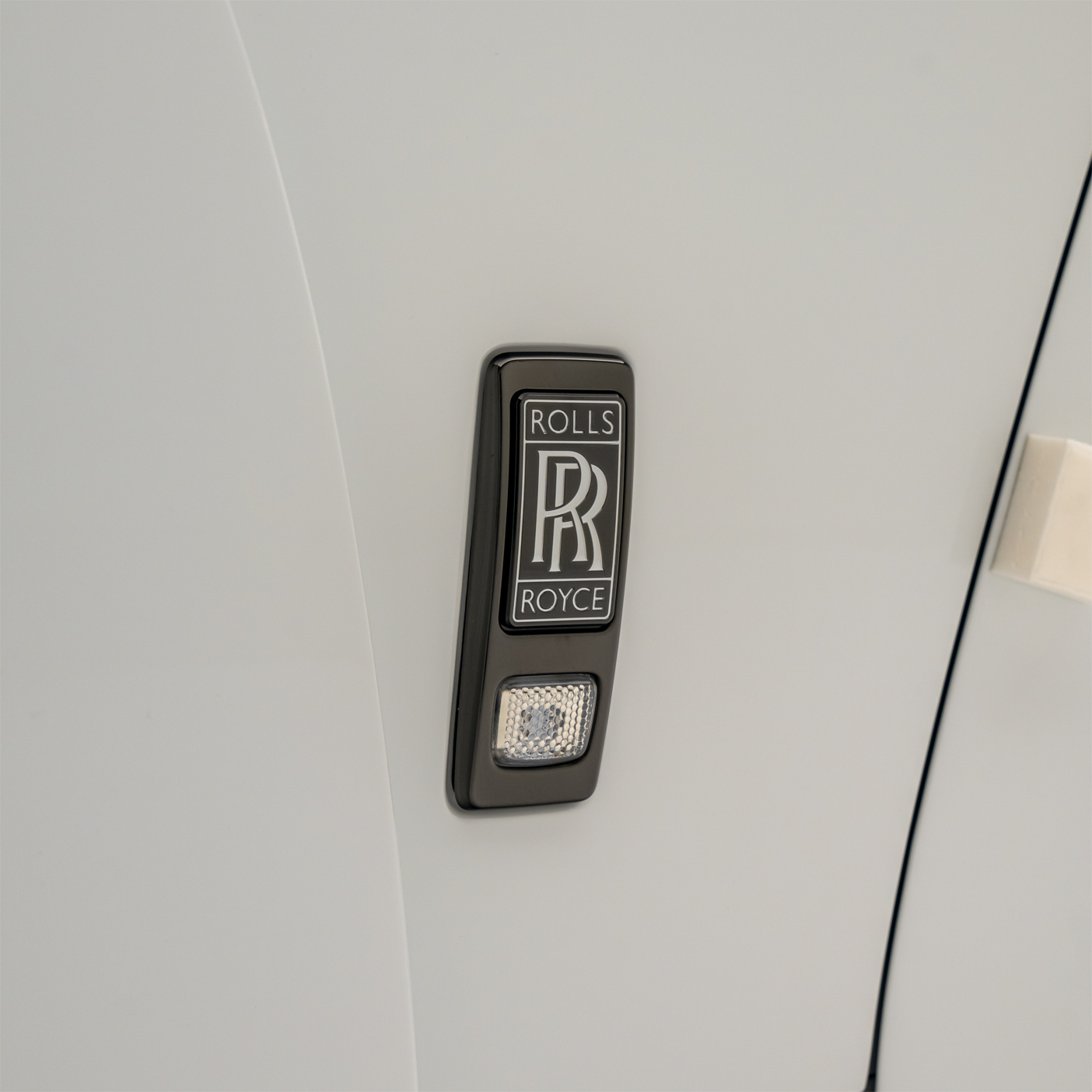 2021 ROLLS ROYCE DAWN BLACK BADGE, 15/18