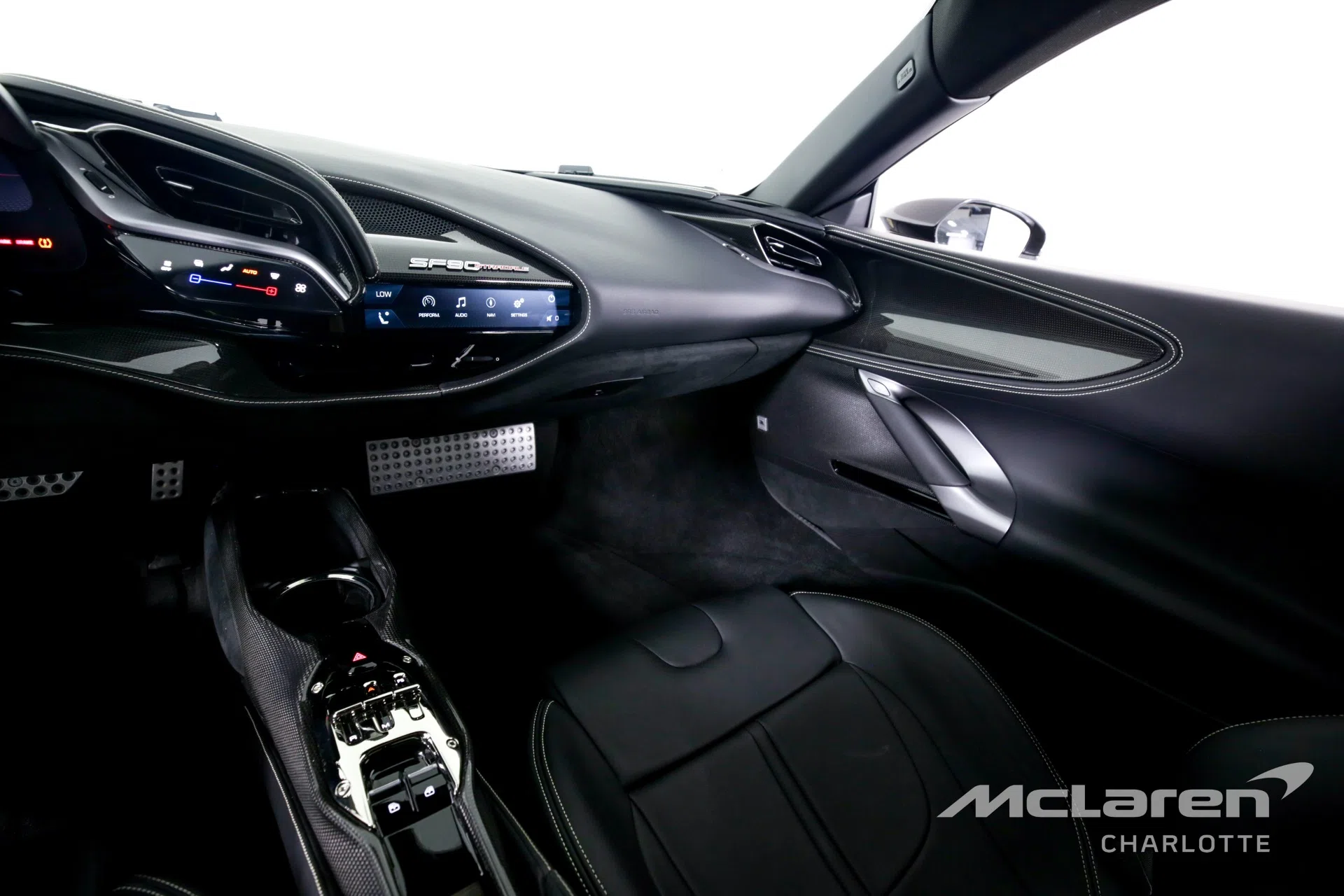 2021 Ferrari SF90 Stradale interior, NERO