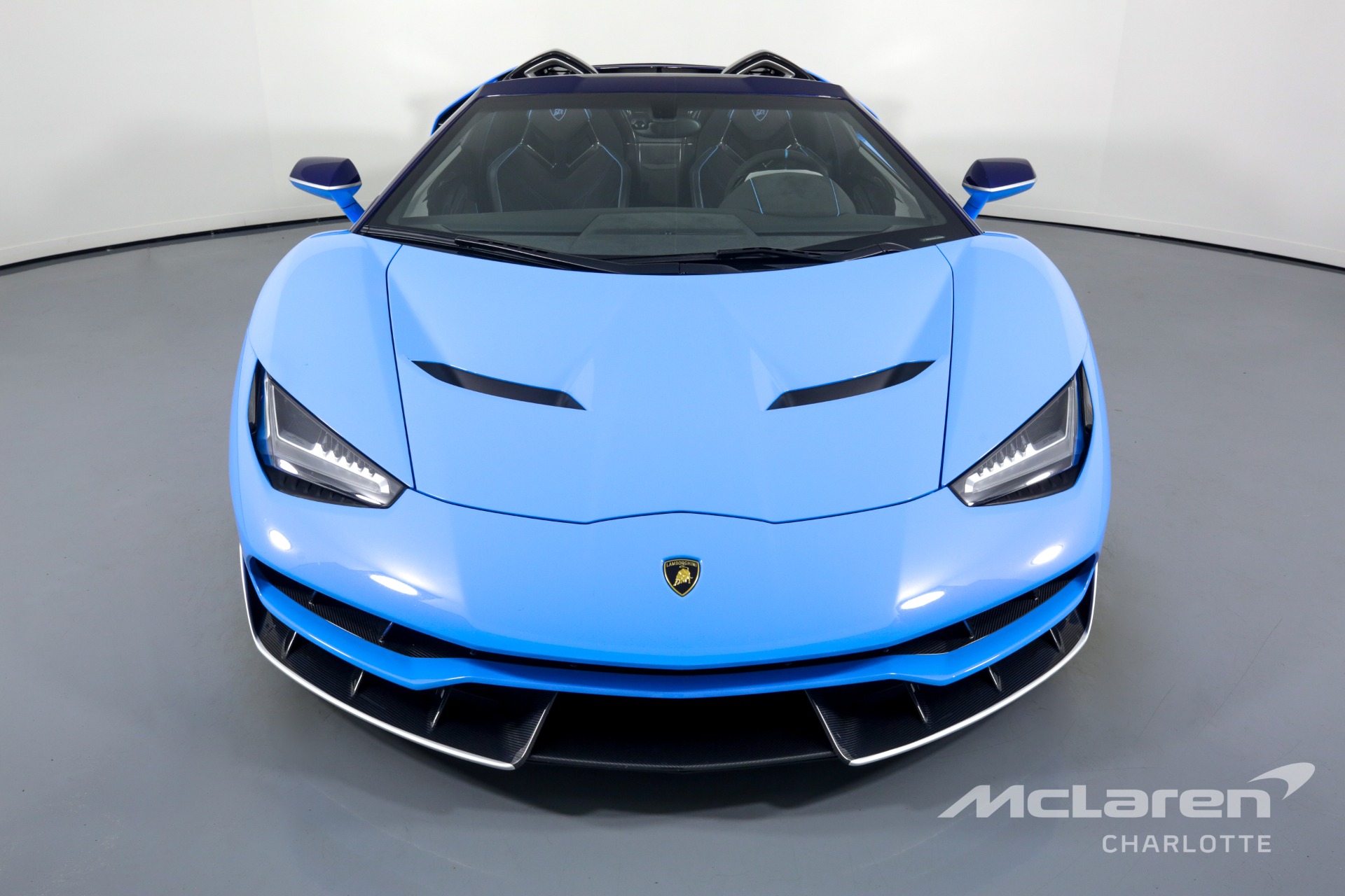 2017 LAMBORGHINI CENTENARIO, 2/21