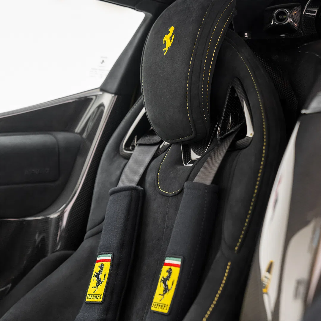 2015 Ferrari LaFerrari interior, seats