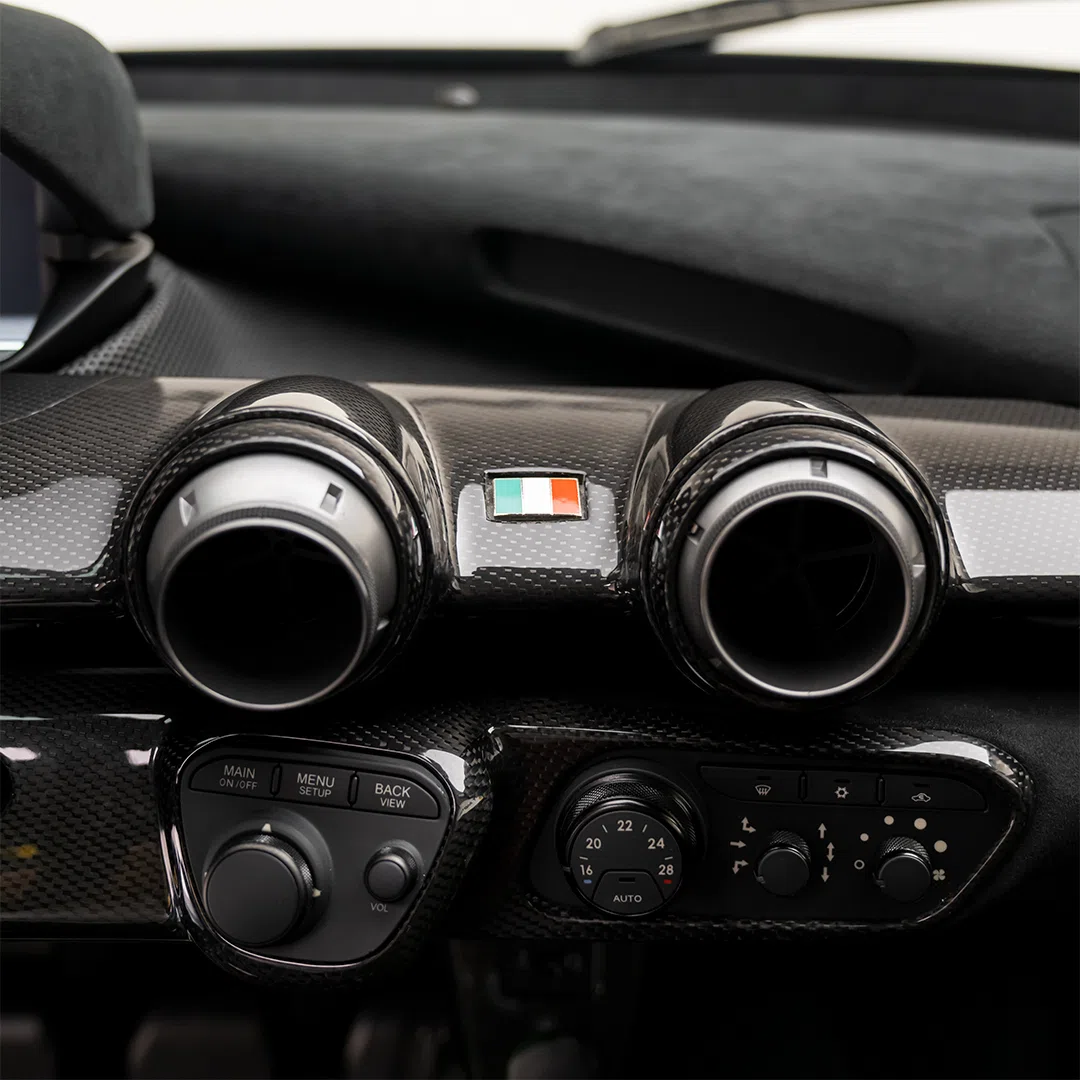 2015 Ferrari LaFerrari interior
