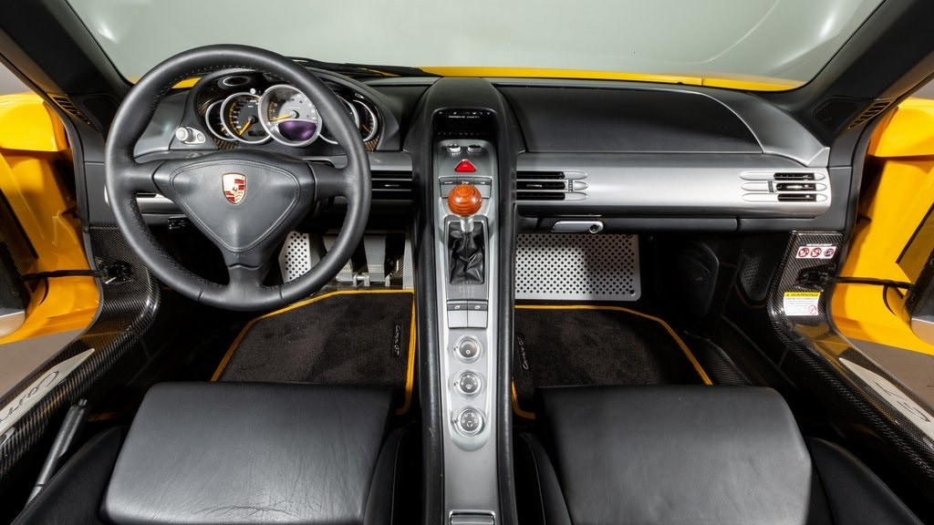 2005 Porsche Carrera GT Base Coupe, 17/20