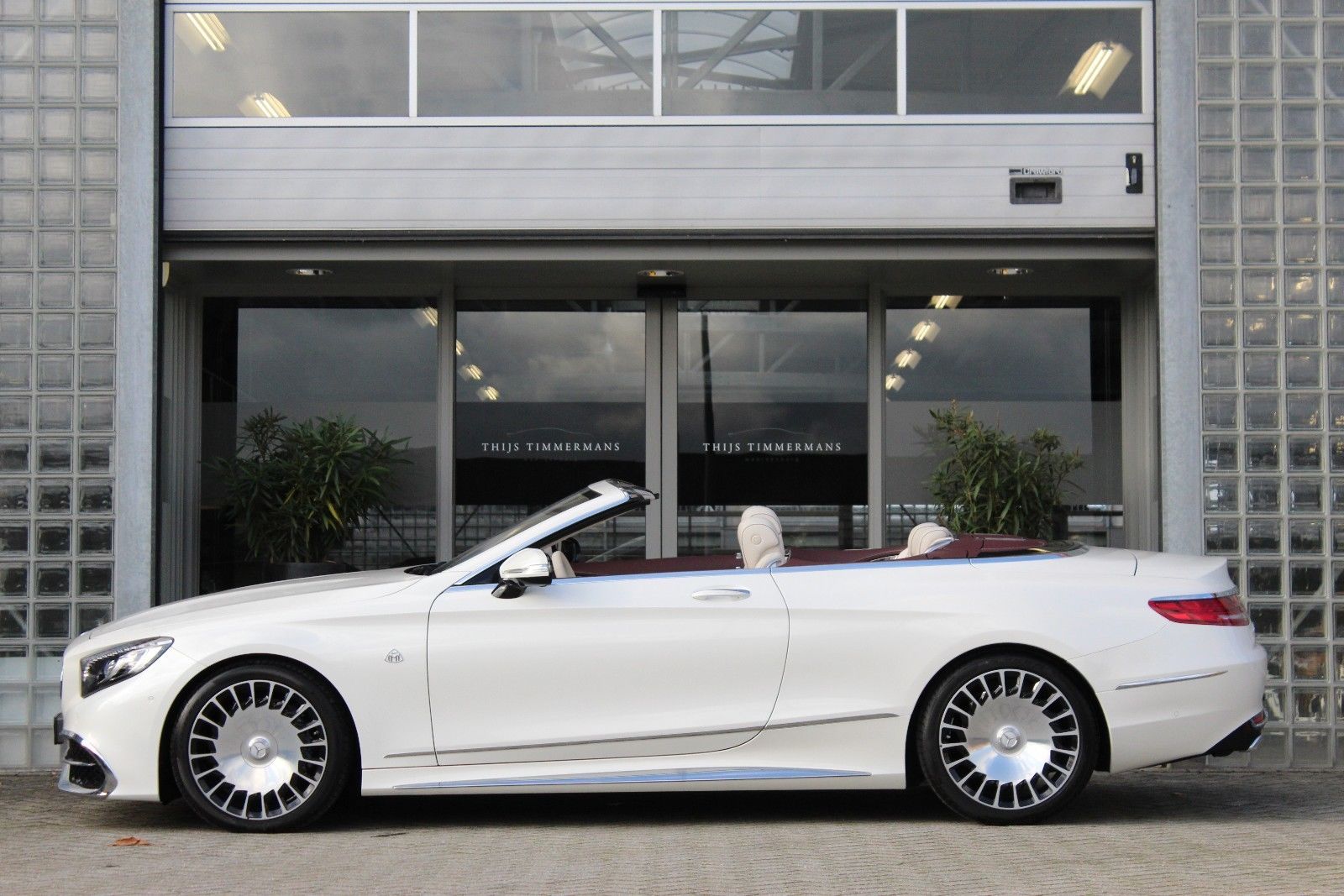 2017 Mercedes-Maybach S 650 Cabriolet 1 of 300, 6/19