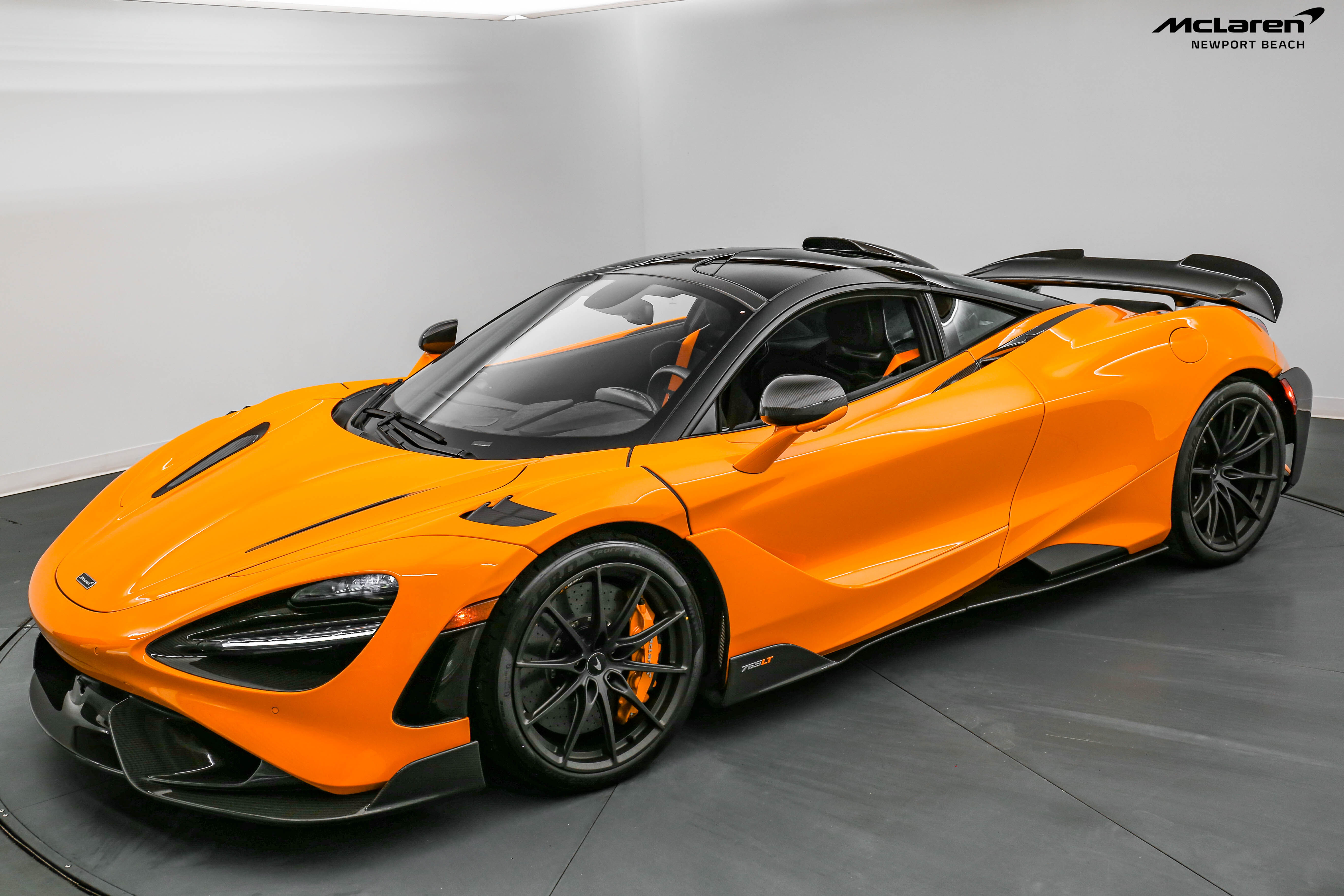 2021 McLaren 765LT, 2/20