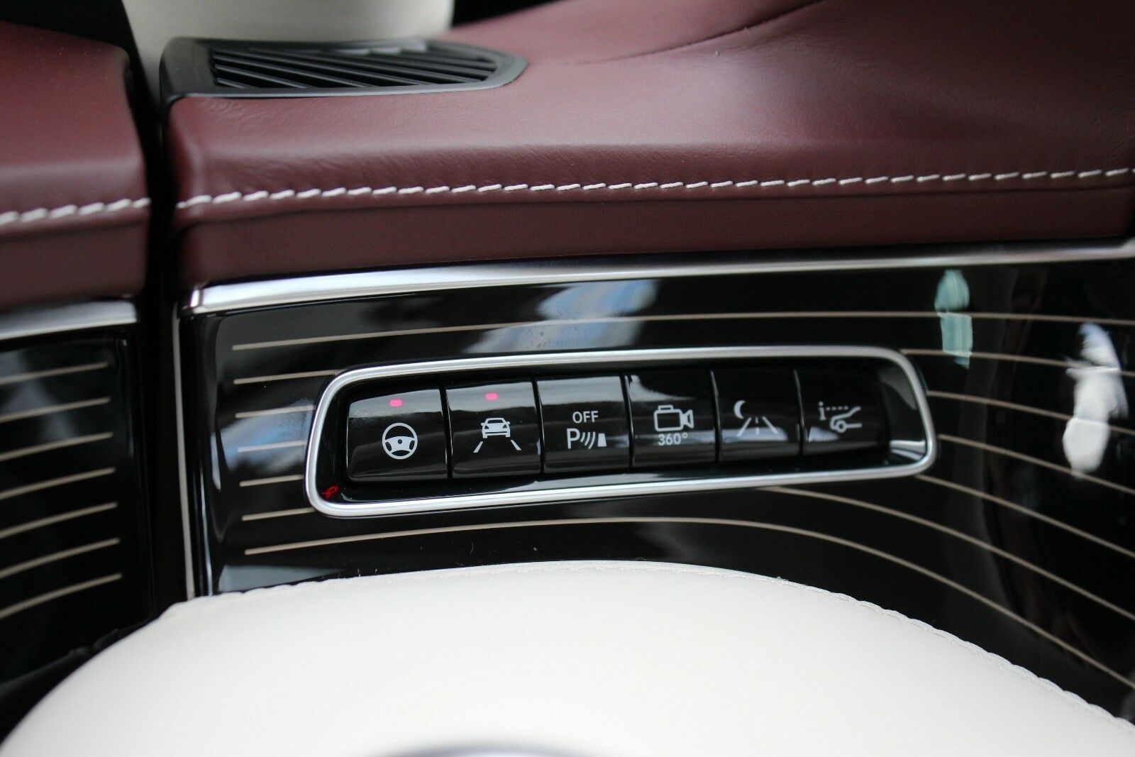 2017 Mercedes-Maybach S 650 Cabriolet 1 of 300, 13/19