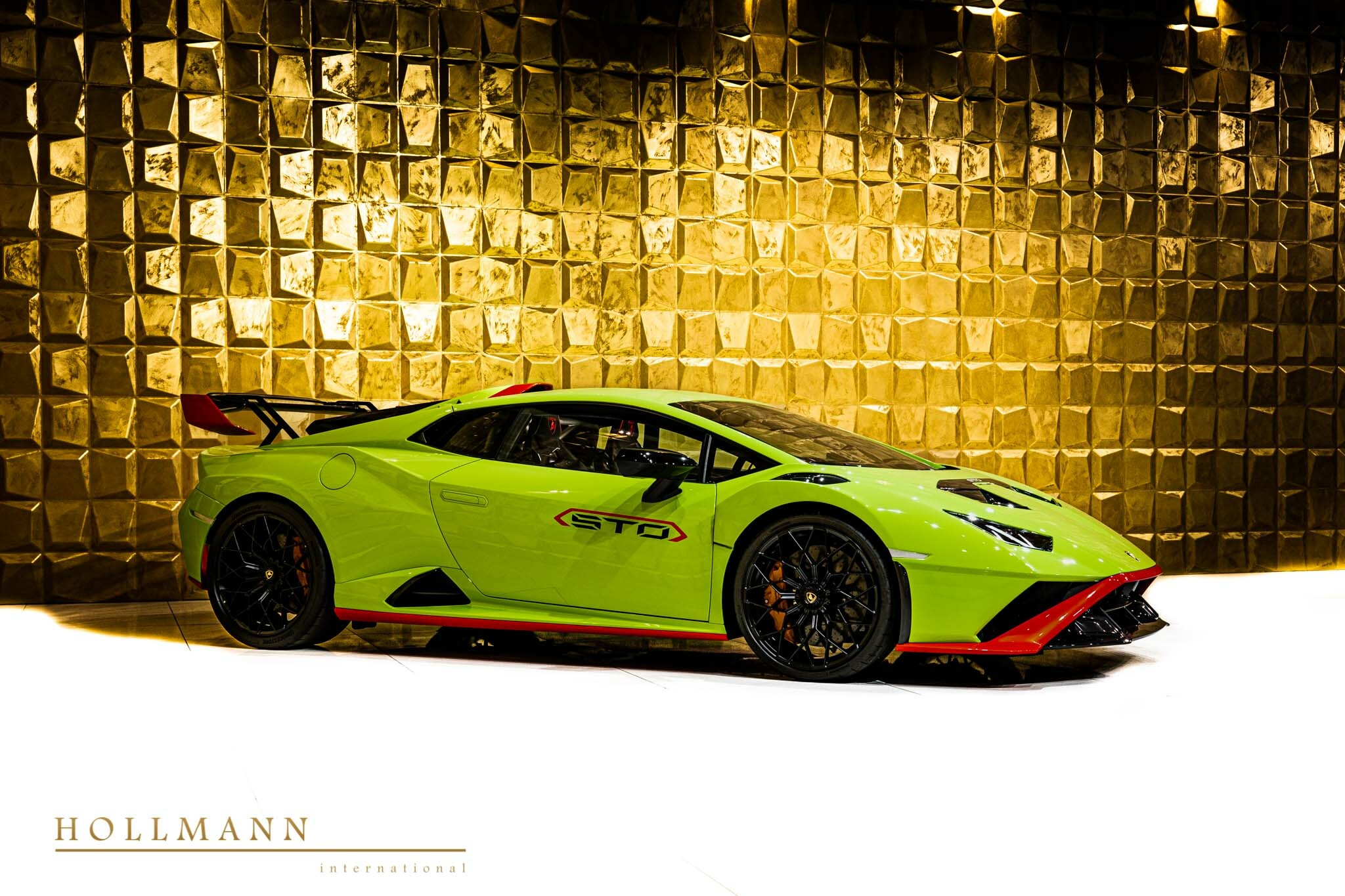 2022 Lamborghini Huracán STO