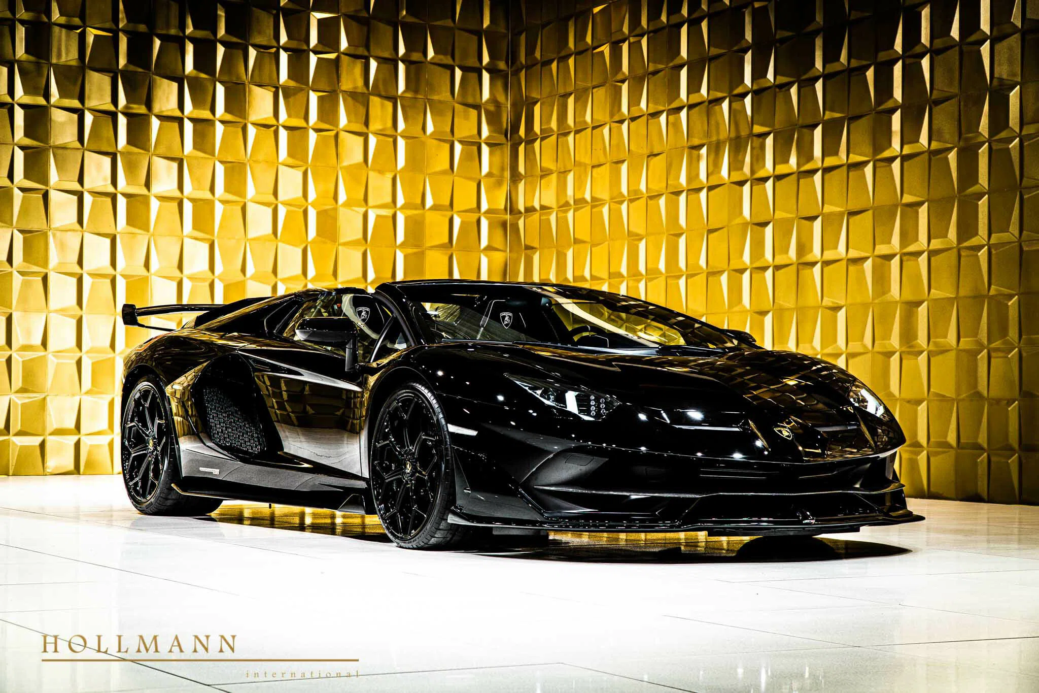 2020 Lamborghini Aventador SVJ Roadster