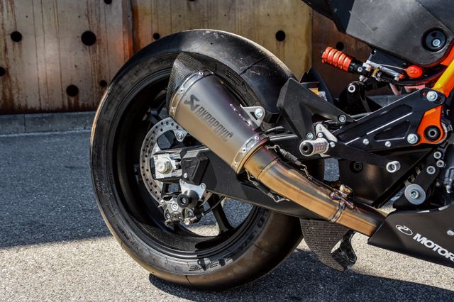 2022 KTM RC 8C, 4/17
