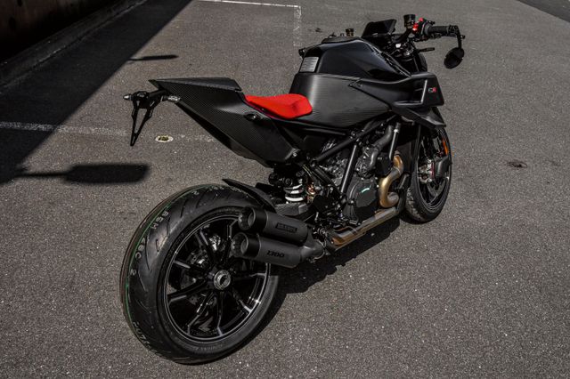 2022 BRABUS 1300 R 1 of 77, 18/18
