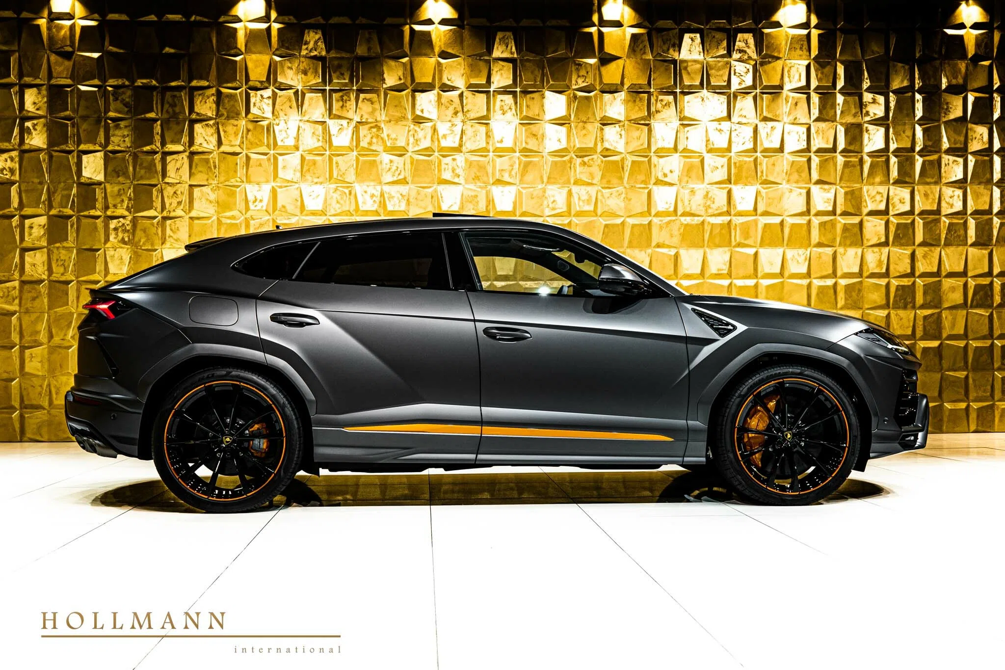 2022 Lamborghini Urus Capsule for sale, exterior, Grigio Keres Matt / Arancio