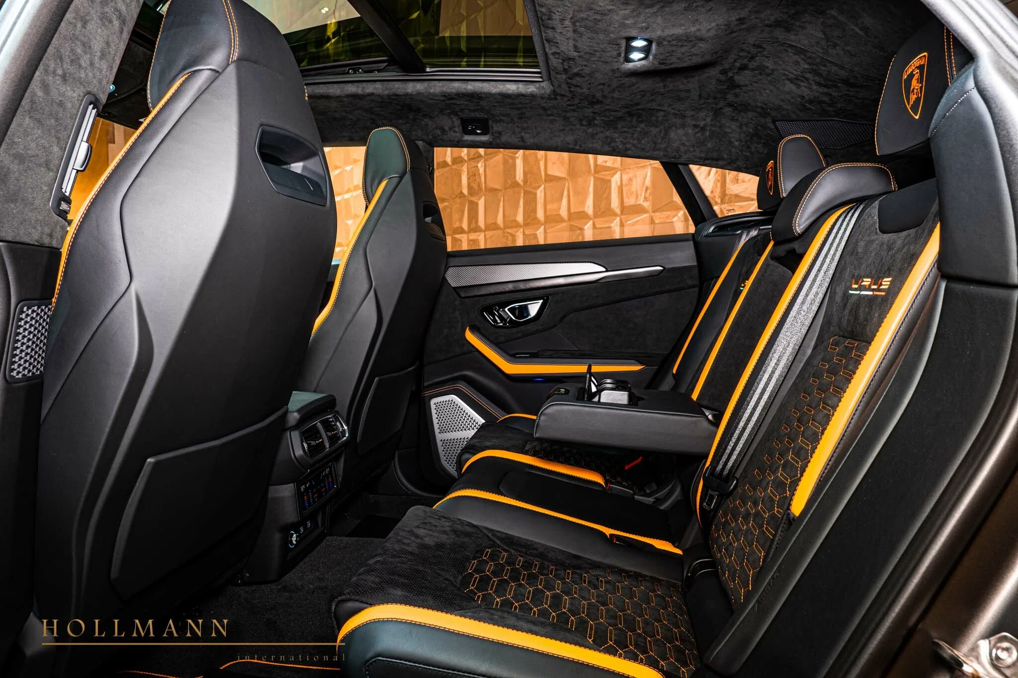 2022 Lamborghini Urus Capsule interior, seats, Bicolor Leder Schwarz / Orange