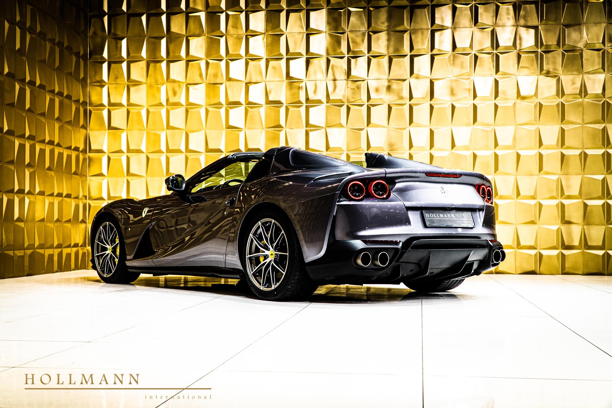 2022 Ferrari 812 GTS, 6/20