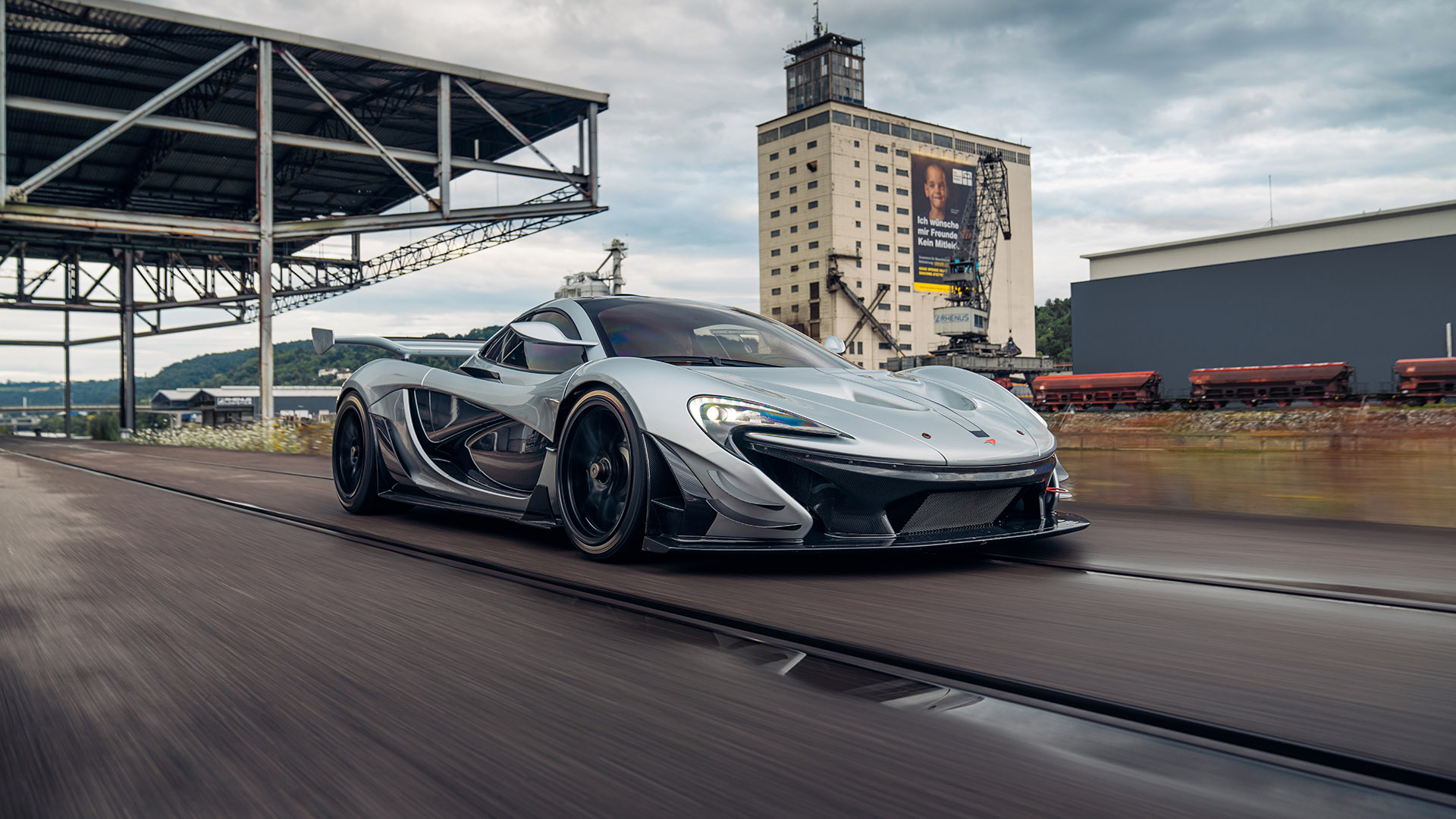 2015 MCLAREN P1 GTR