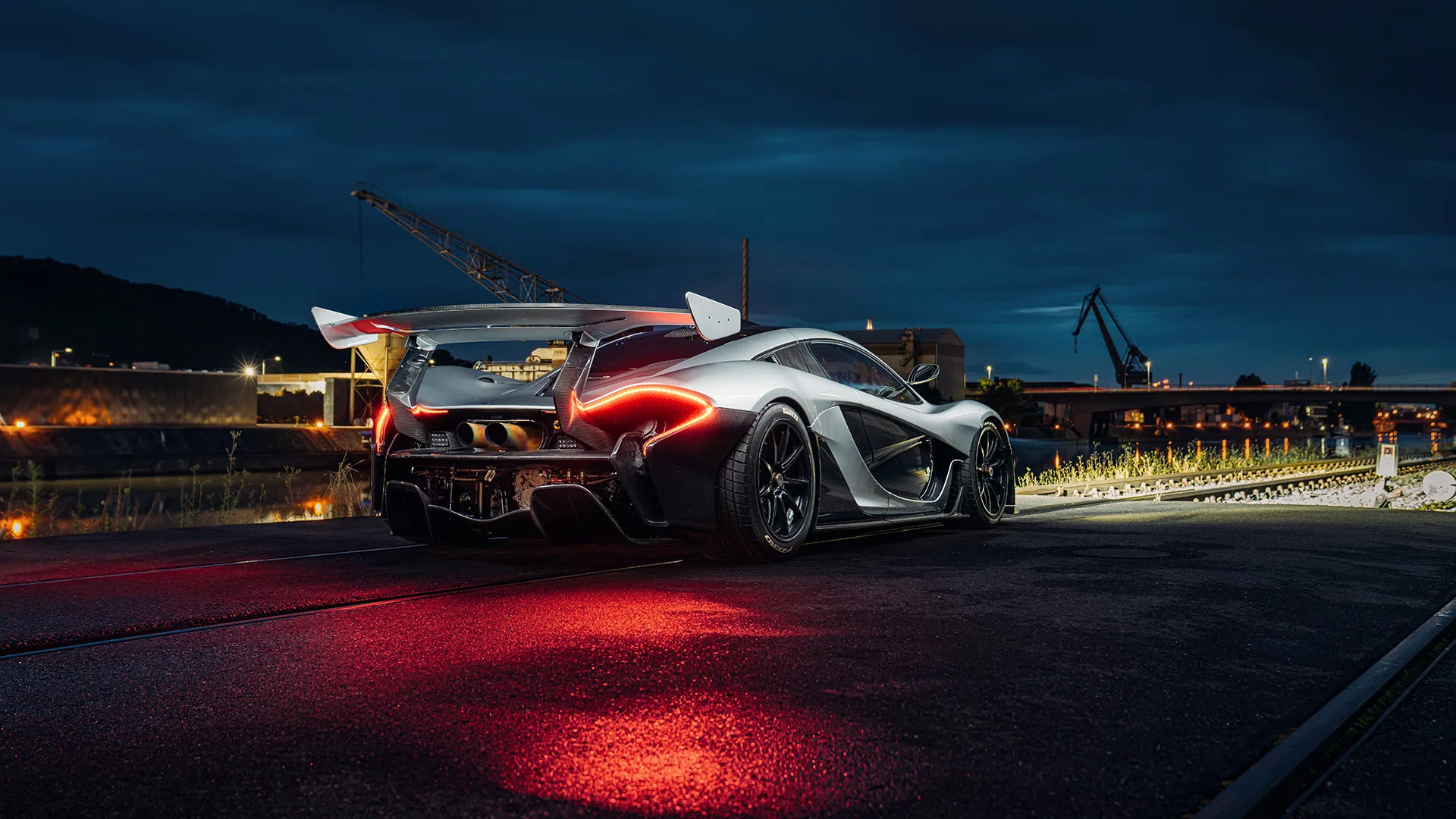 2015 MCLAREN P1 GTR for sale, exterior, Silber metallic
