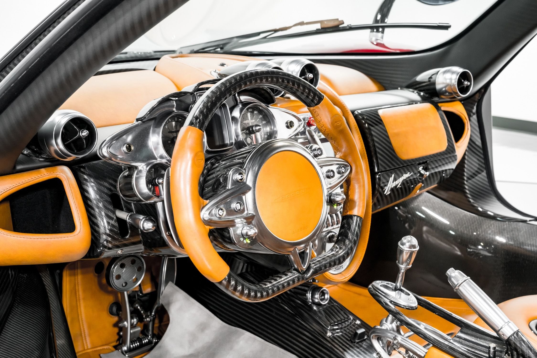 2014 Pagani Huayra, 32/64