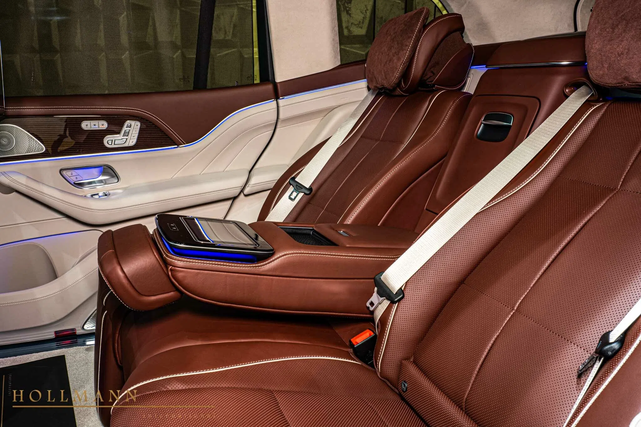 2022 Mercedes-Maybach GLS 600 interior, seats