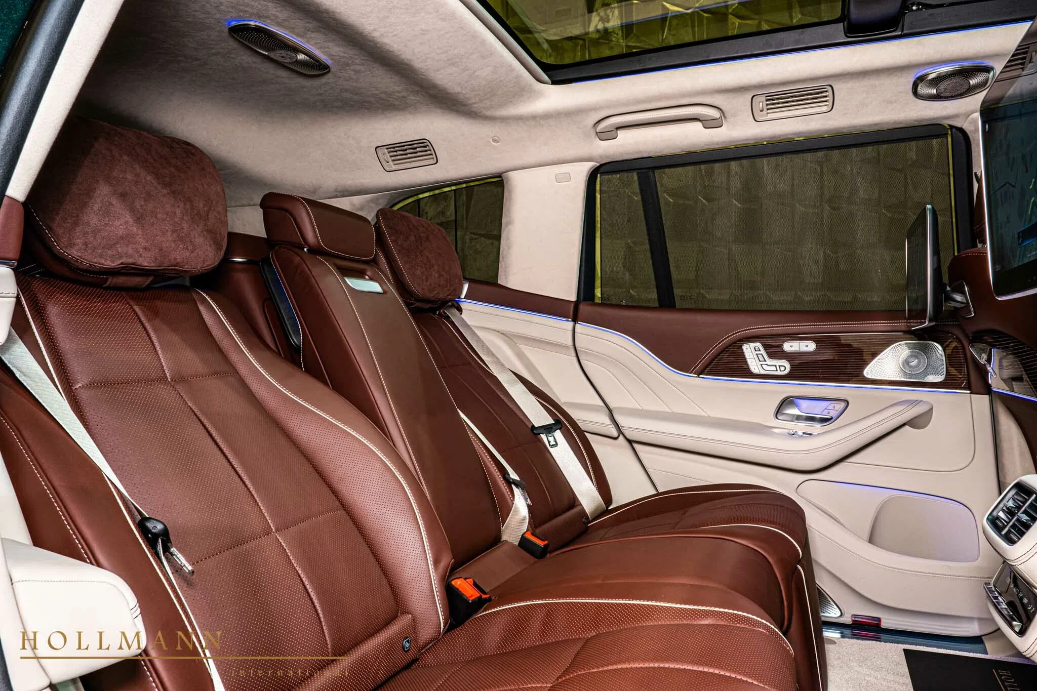 2022 Mercedes-Maybach GLS 600 interior, seats