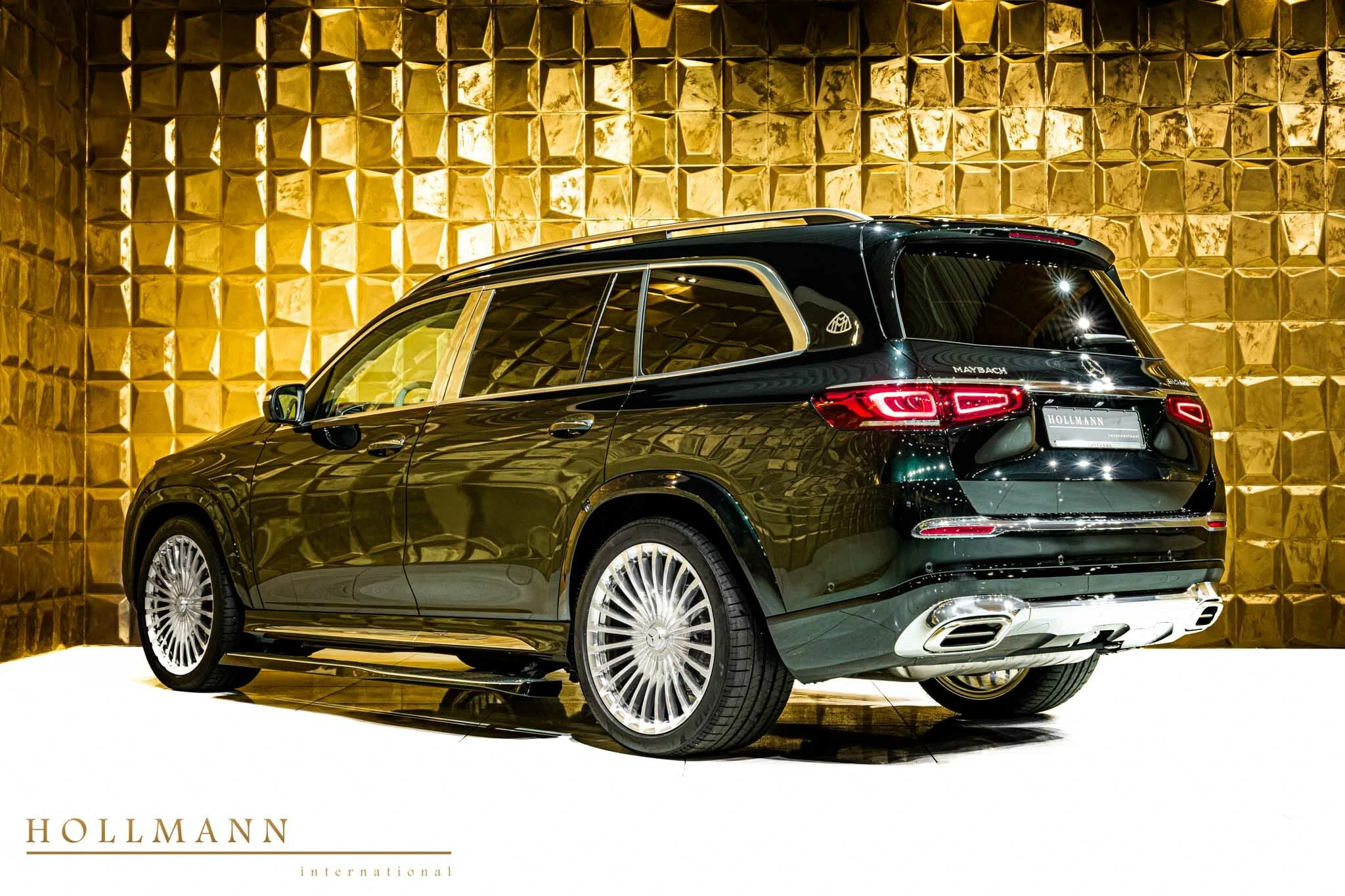 2022 Mercedes-Maybach GLS 600, rear three-quarter view