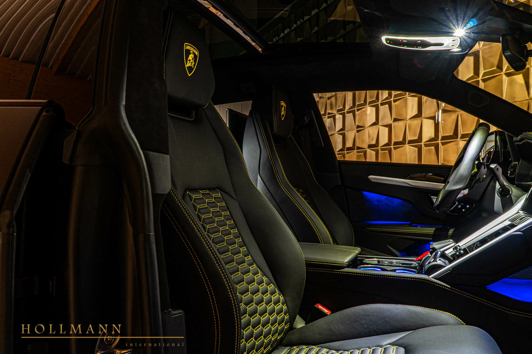 2022 Mansory Urus Venatus interior, seats