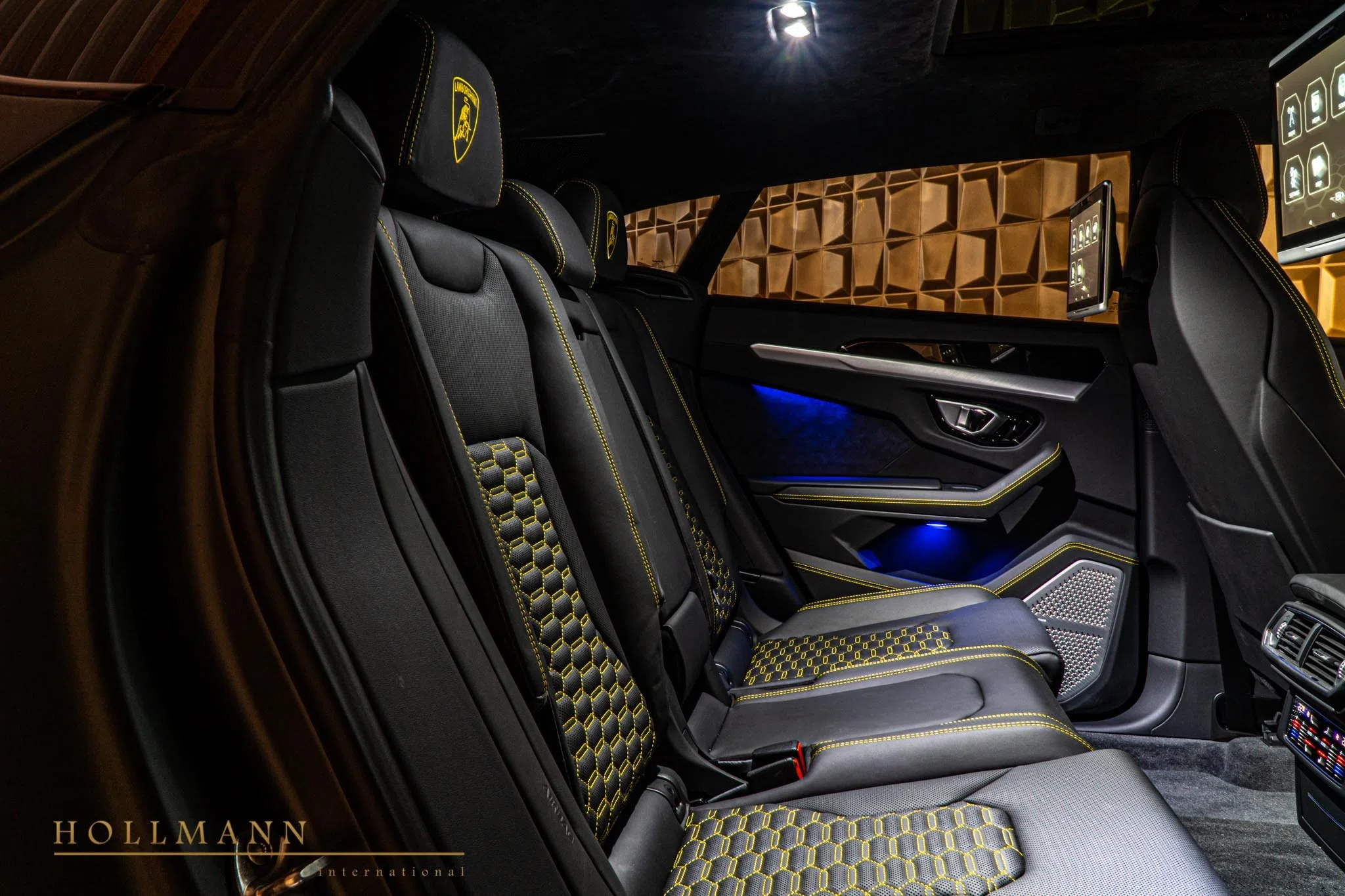 2022 Mansory Urus Venatus interior, seats