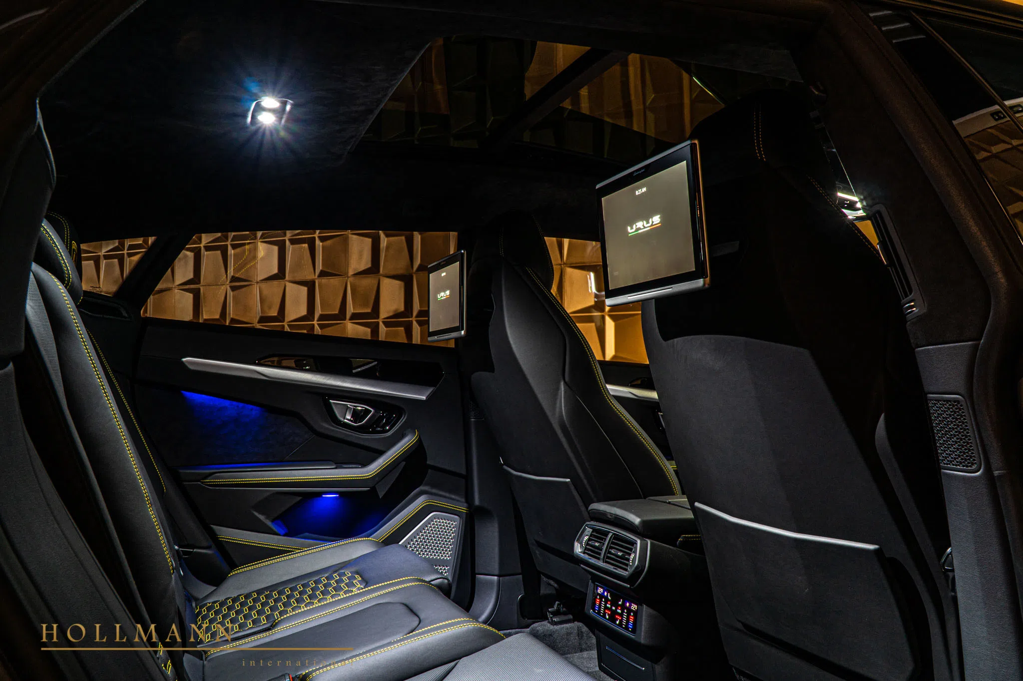 2022 Mansory Urus Venatus interior, seats