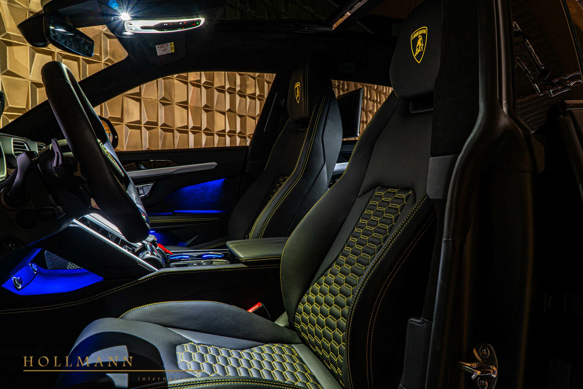 2022 Mansory Urus Venatus interior, seats