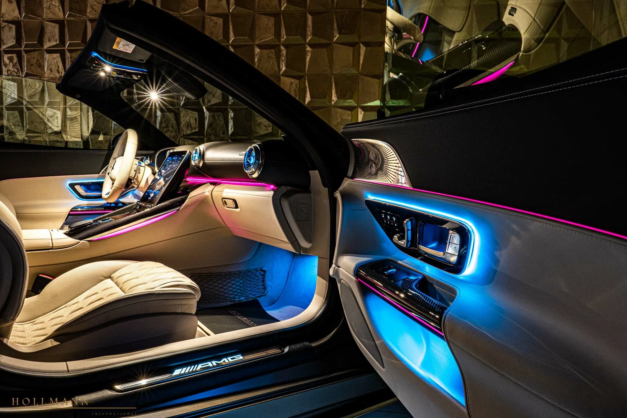 2022 Mercedes-Benz SL 63 AMG 4Matic+ interior