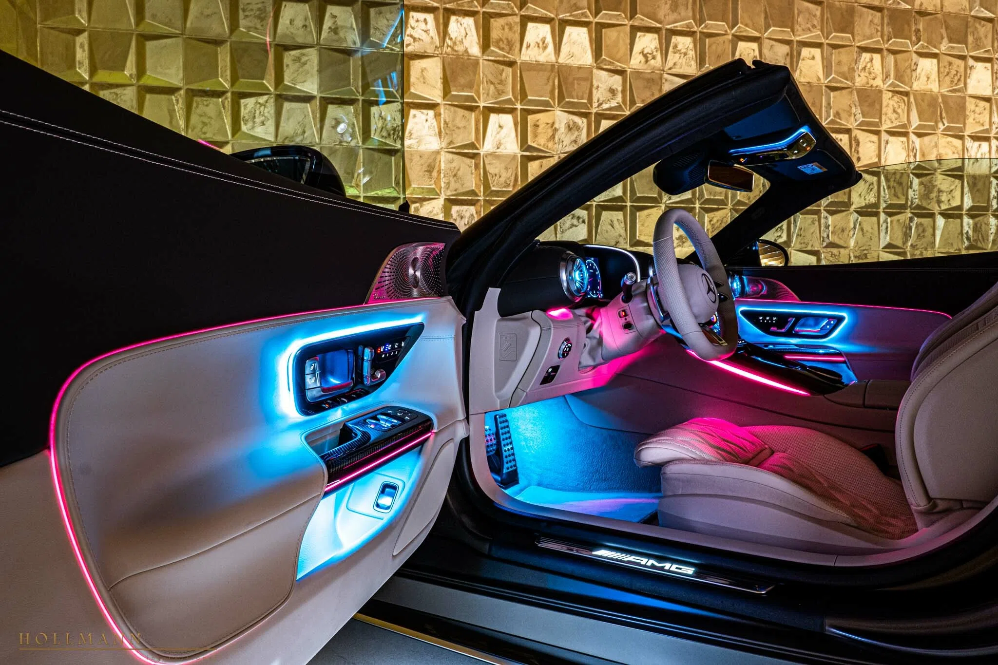 2022 Mercedes-Benz SL 63 AMG 4Matic+ interior