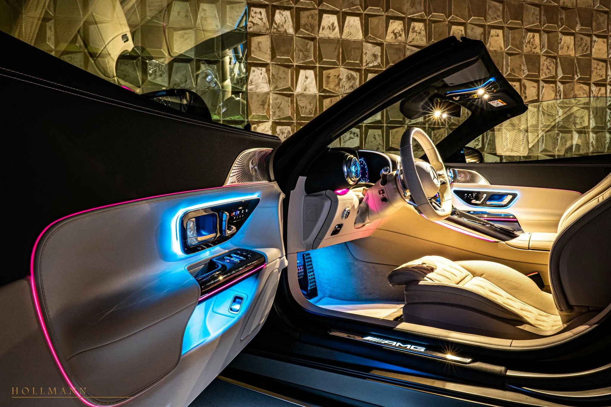 2022 Mercedes-Benz SL 63 AMG 4Matic+ interior