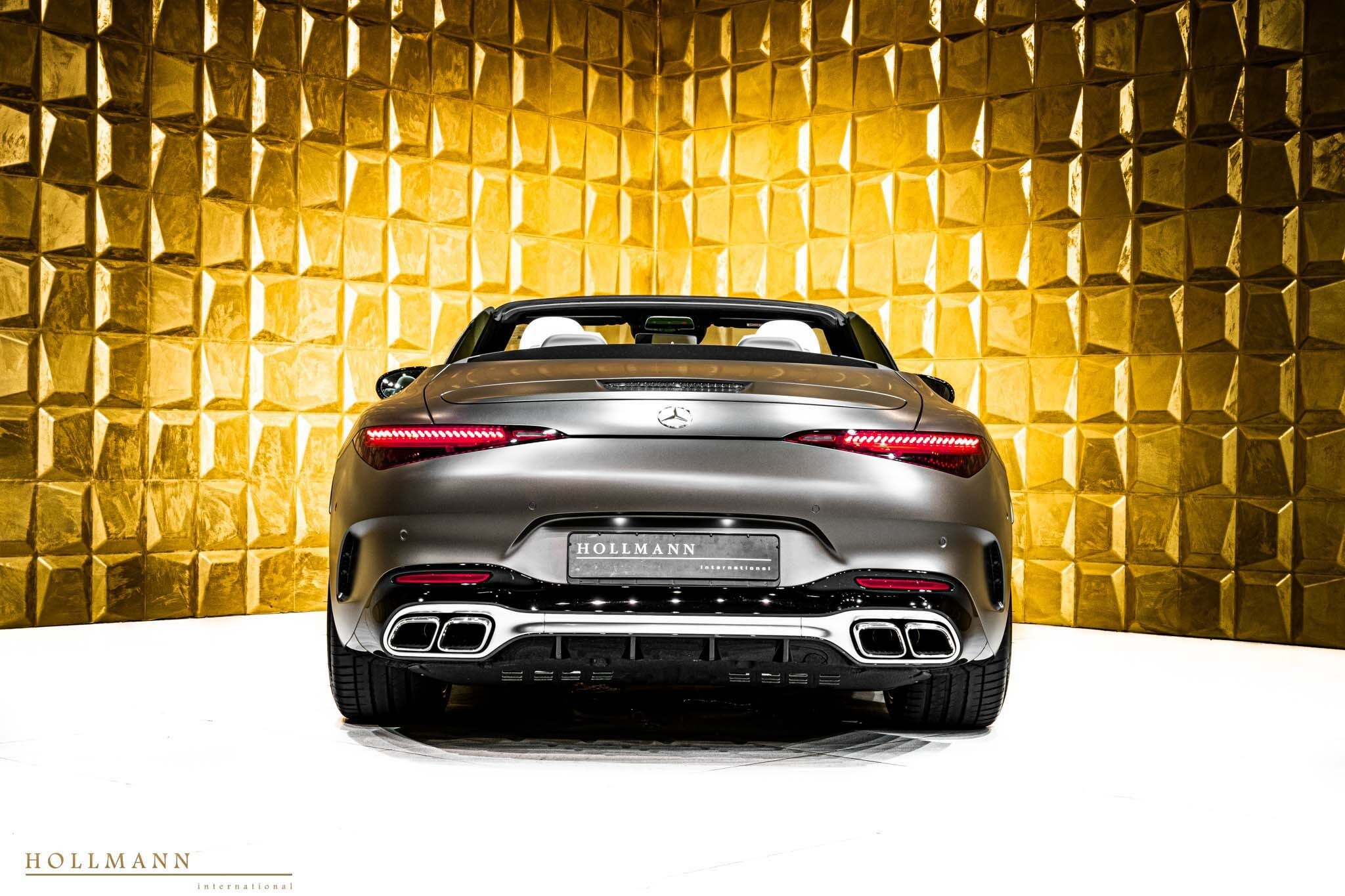 2022 Mercedes-Benz SL 63 AMG 4Matic+, 14/18