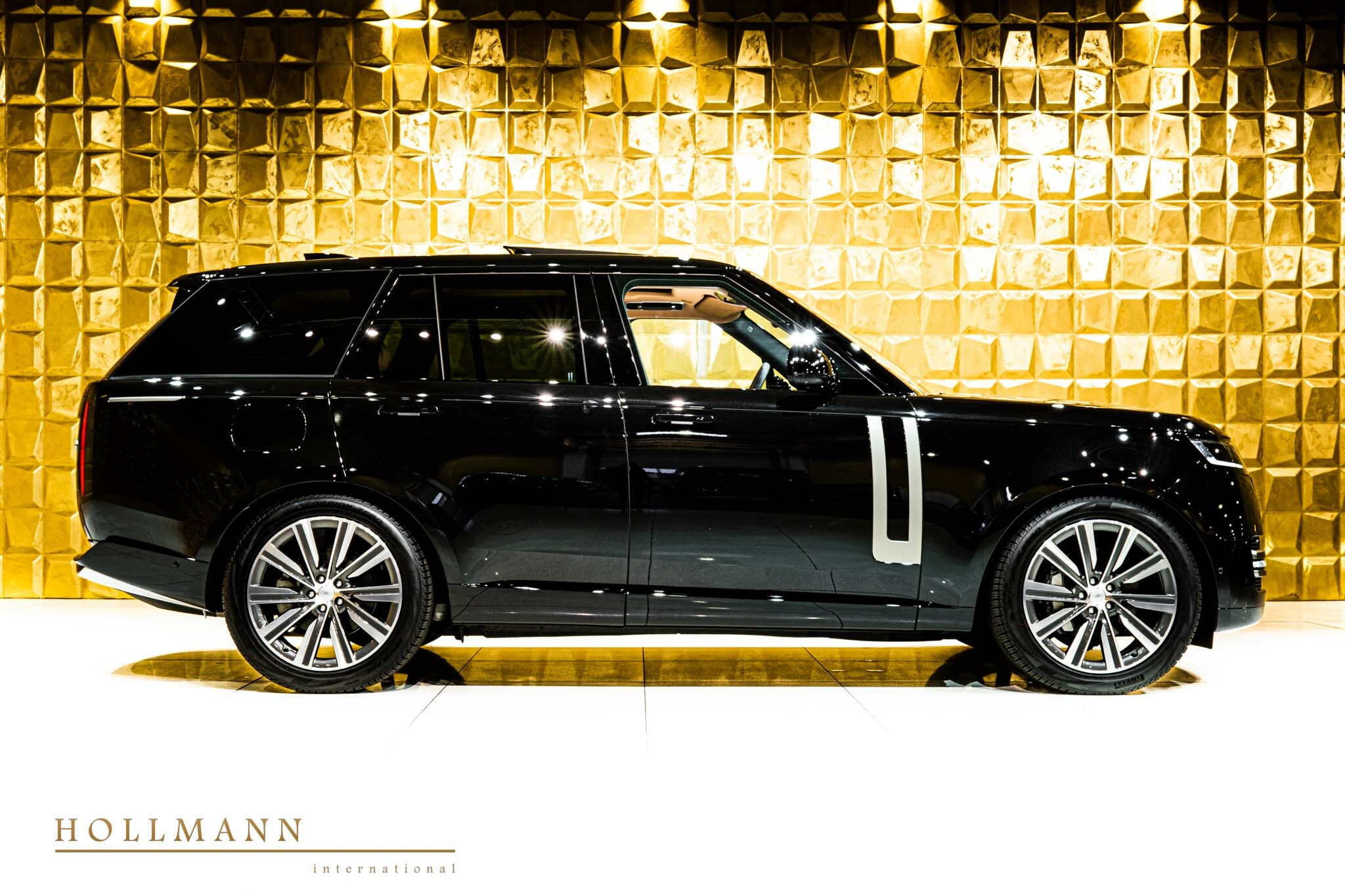 2022 Land Rover Range Rover D300 HSE, 6/18