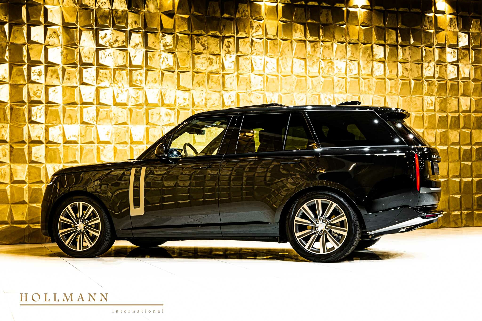 2022 Land Rover Range Rover D300 HSE, 16/18