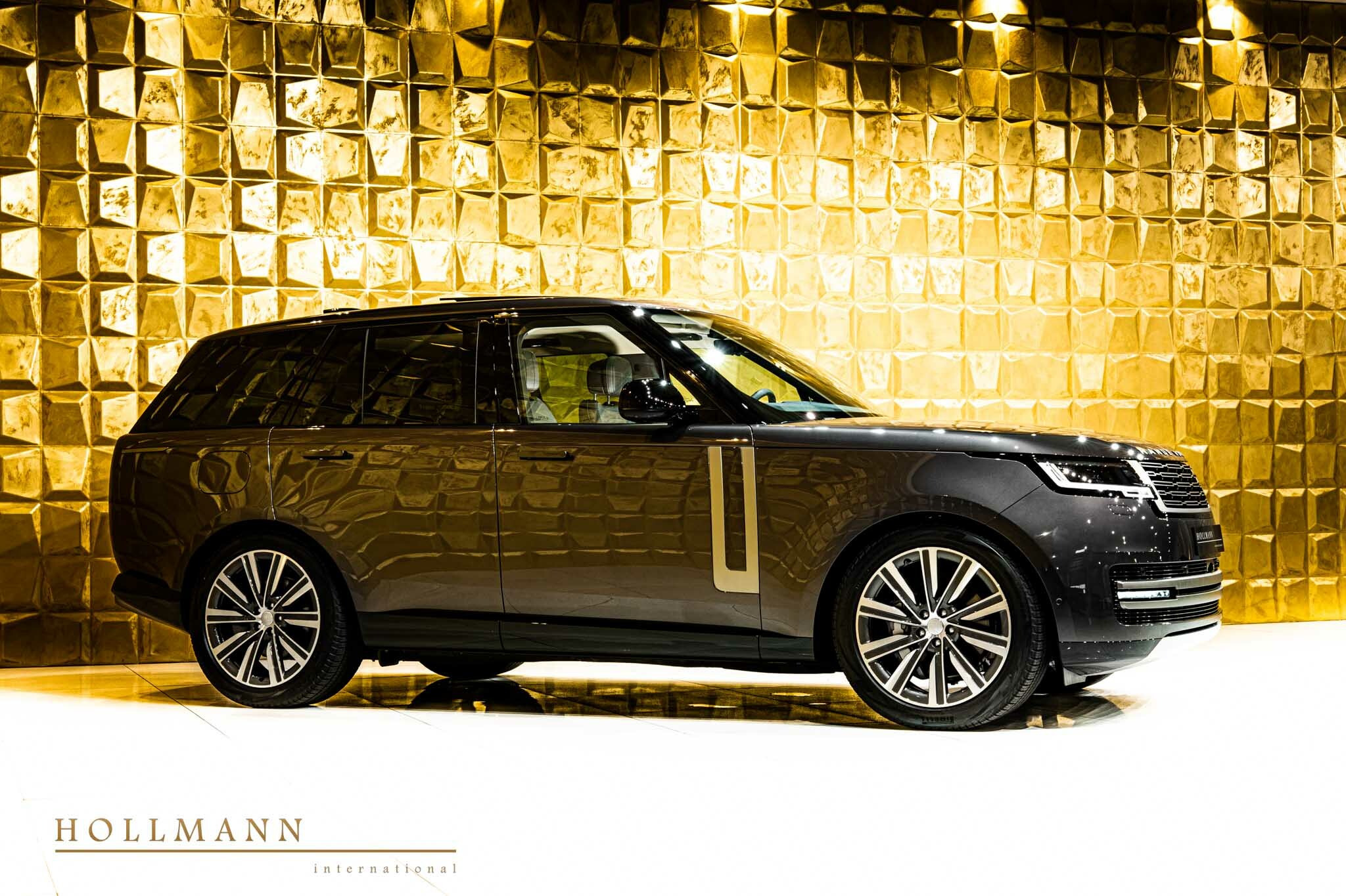 2022 Land Rover Range Rover D350 HSE, 5/19