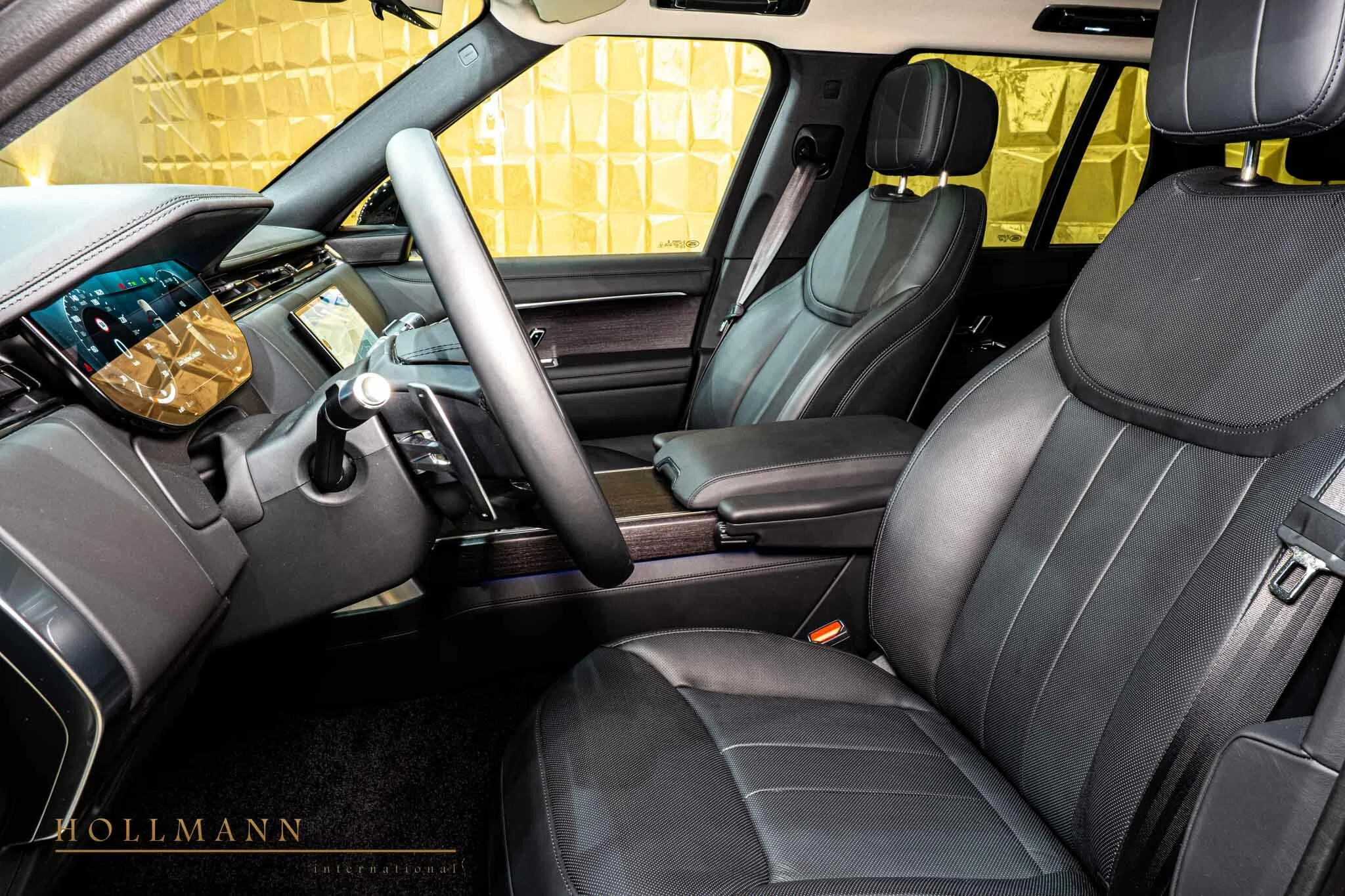 2022 Land Rover Range Rover D350 HSE interior, seats