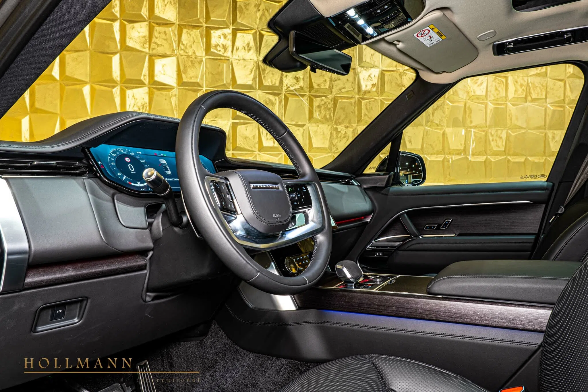 2022 Land Rover Range Rover D350 HSE interior