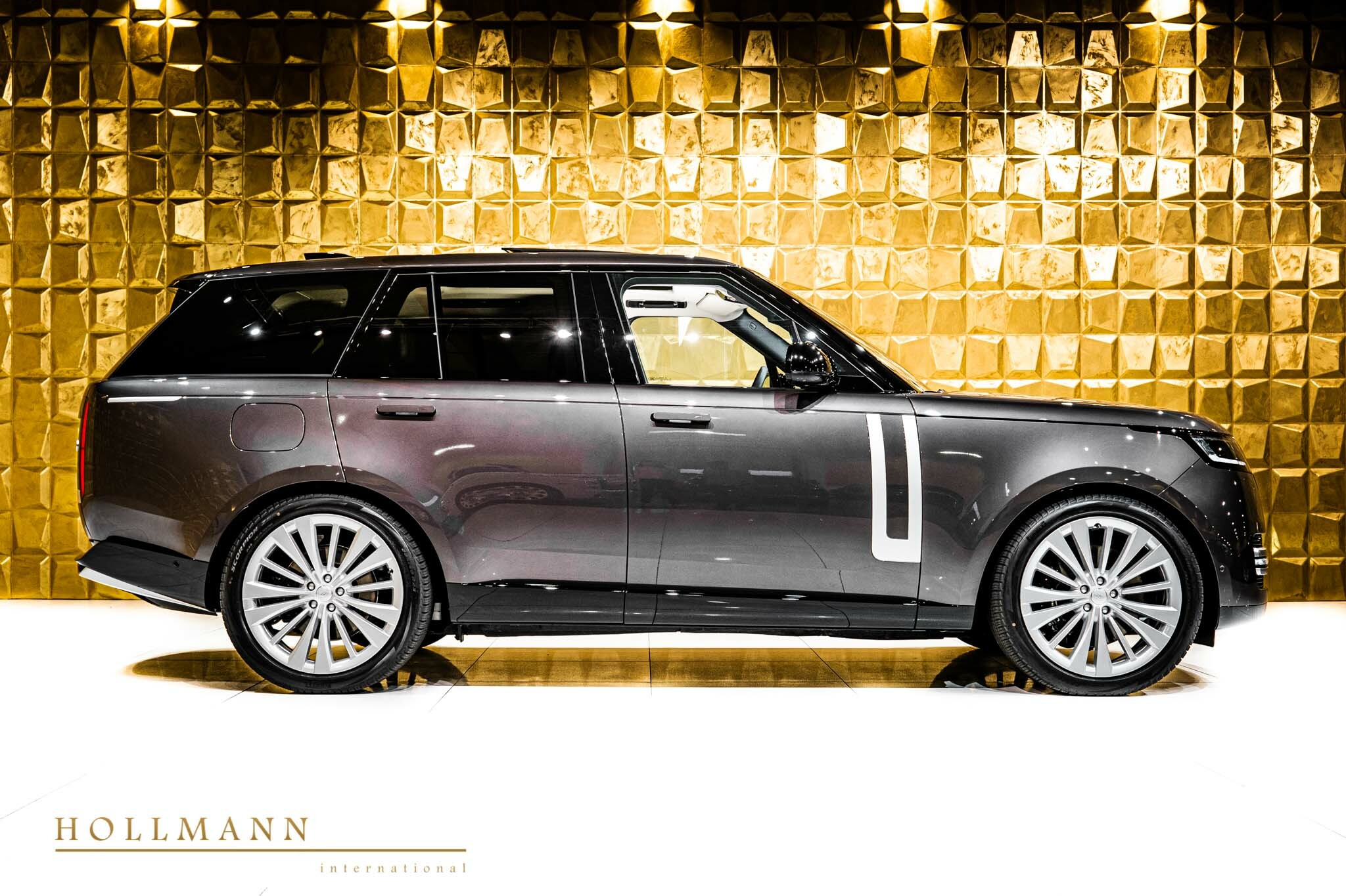 2022 Land Rover Range Rover 4.4 P530 First Edition, 2/18