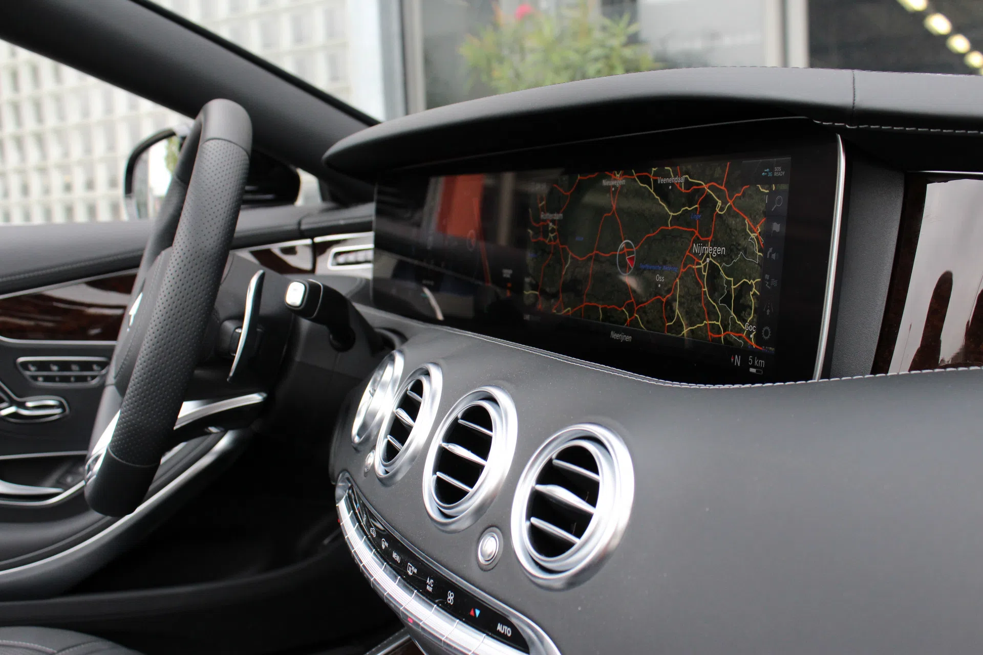 2017 Mercedes-AMG S 65 Cabriolet interior, dashboard, Black