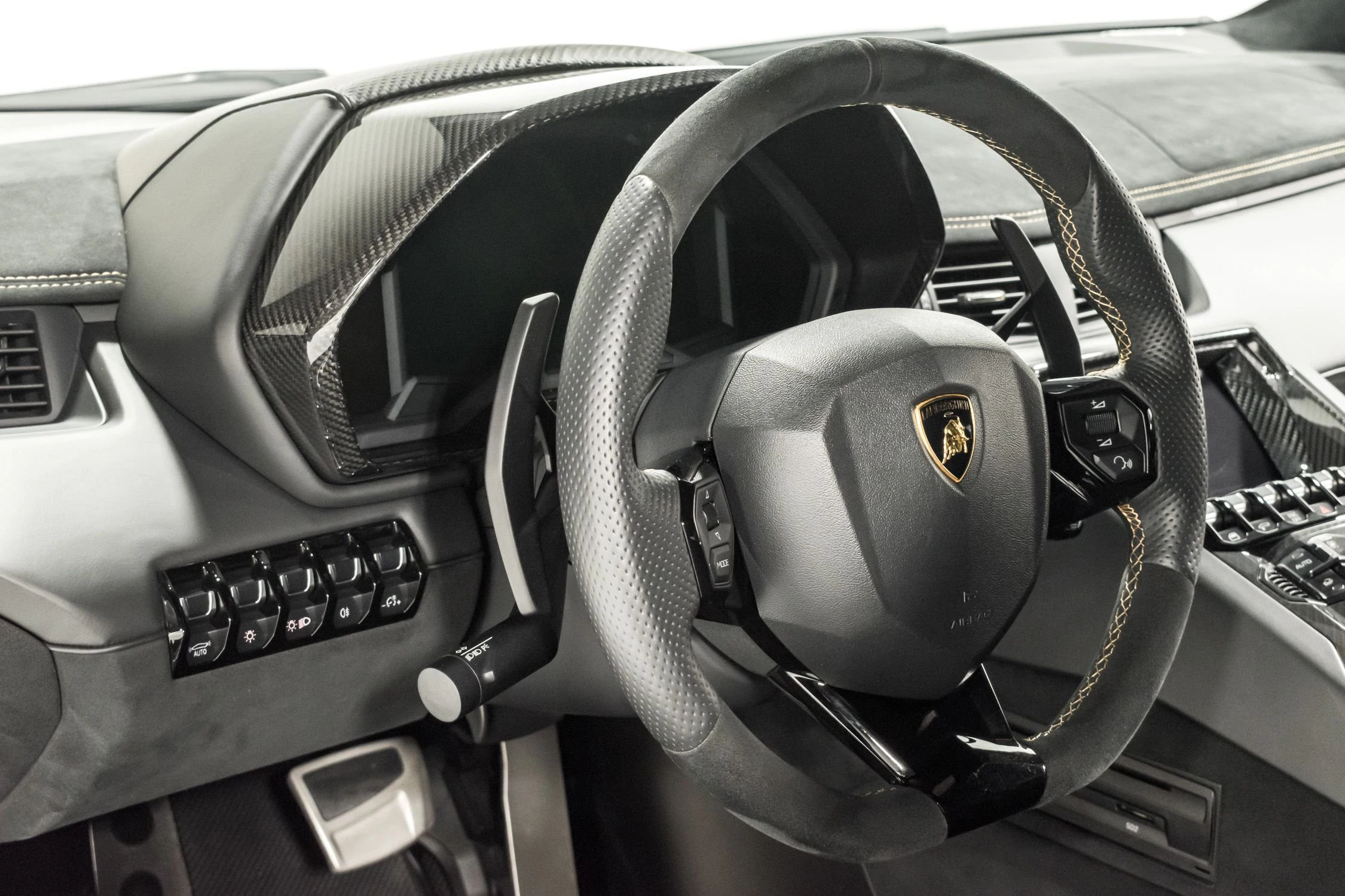 2017 Lamborghini Aventador SV LP 750-4, 6/28