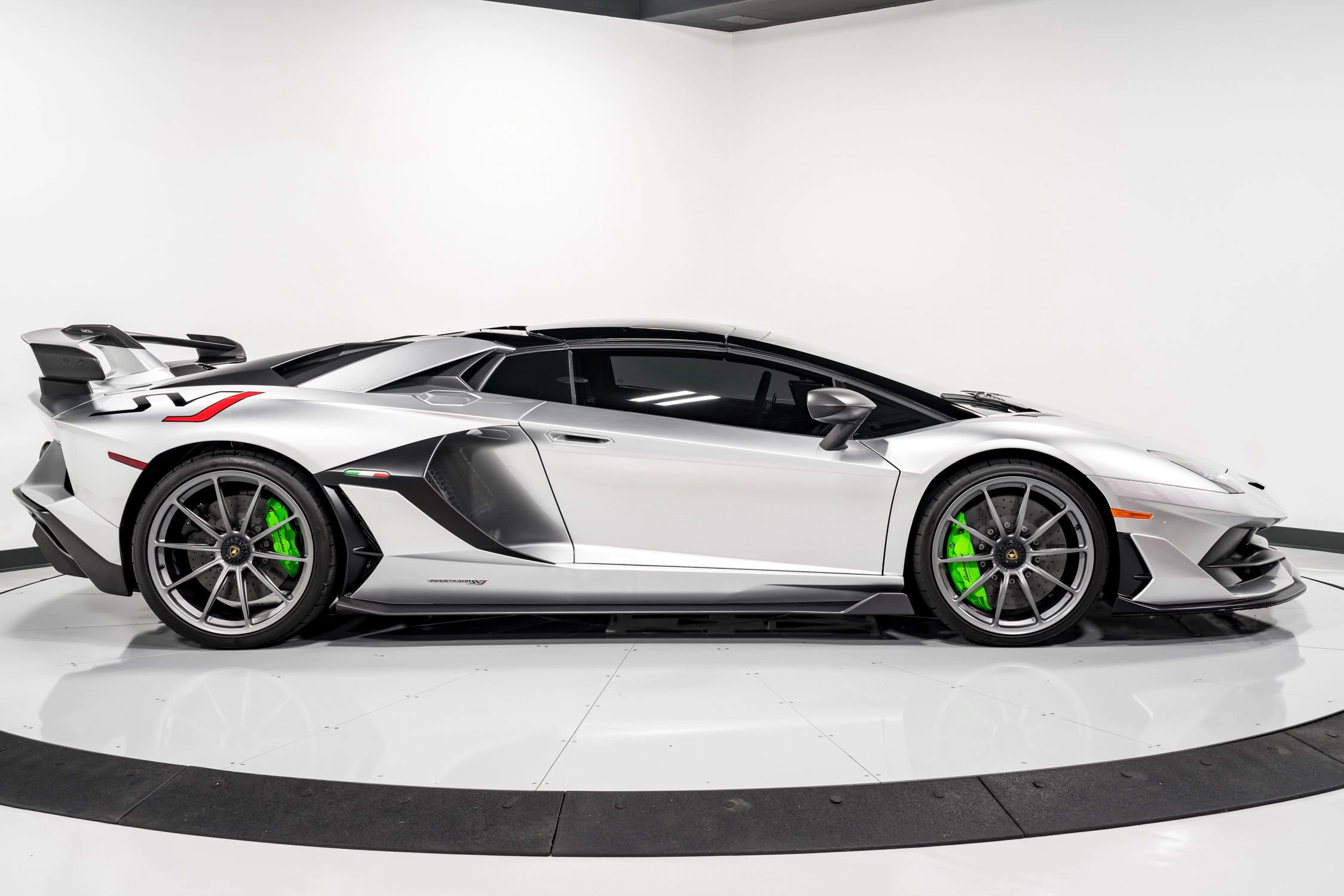 2020 Lamborghini Aventador SVJ Roadster, 16/19
