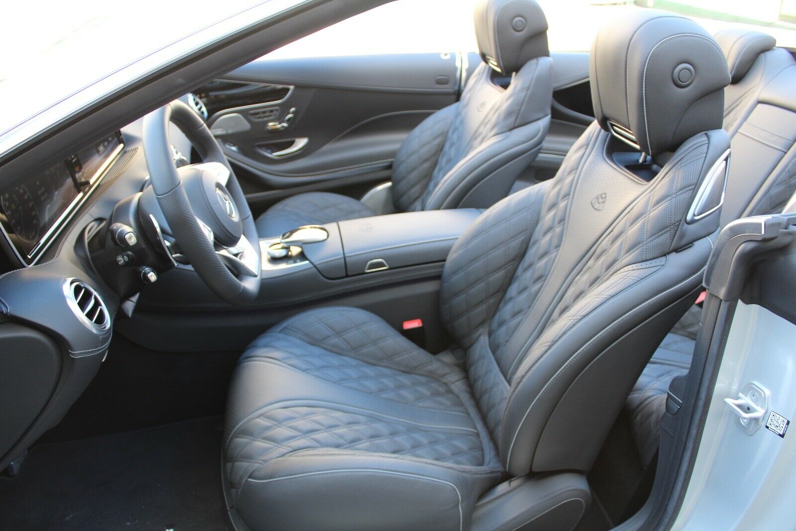 2019 Mercedes-Maybach S 650 Cabriolet 1 of 300, 3/15