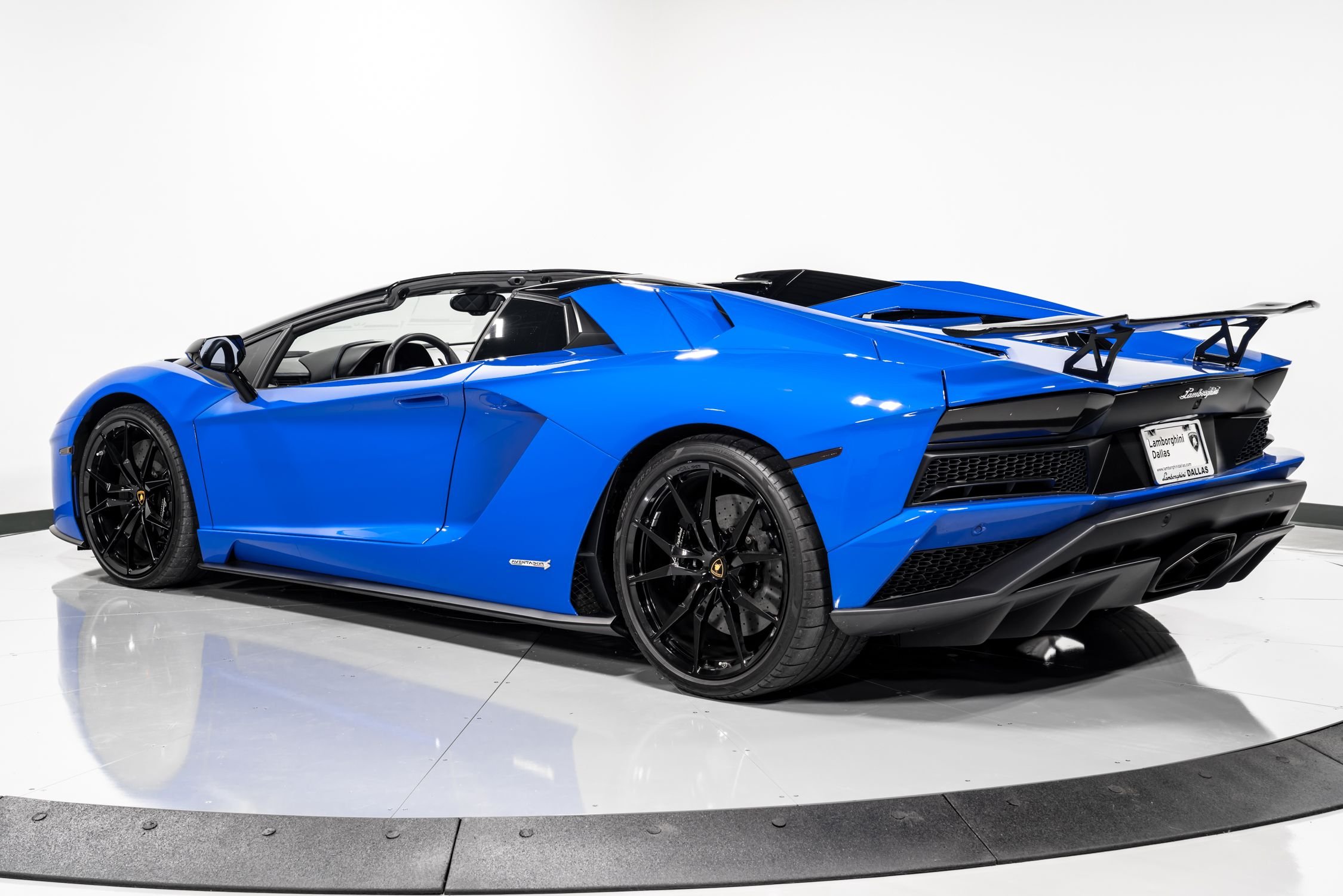 2018 Lamborghini Aventador S Roadster, 15/24