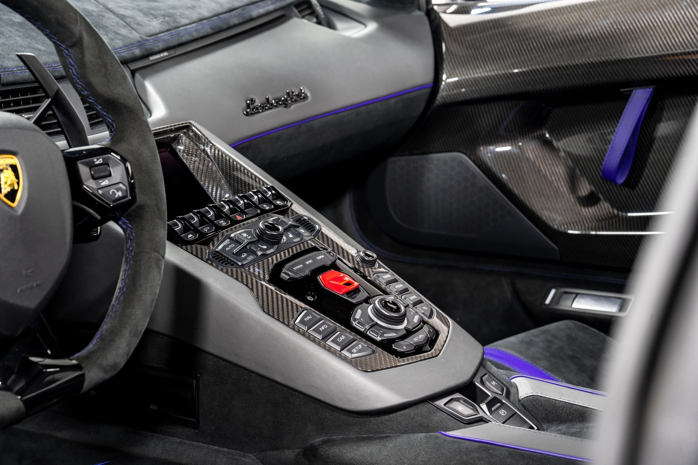 2016 Lamborghini Aventador SV Roadster, 23/24