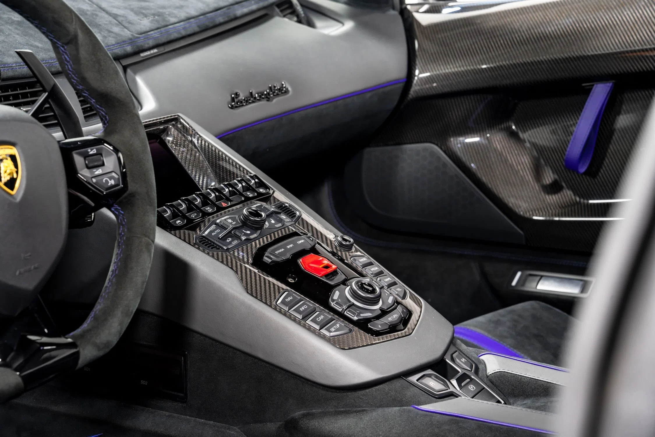 2016 Lamborghini Aventador SV Roadster interior, center console