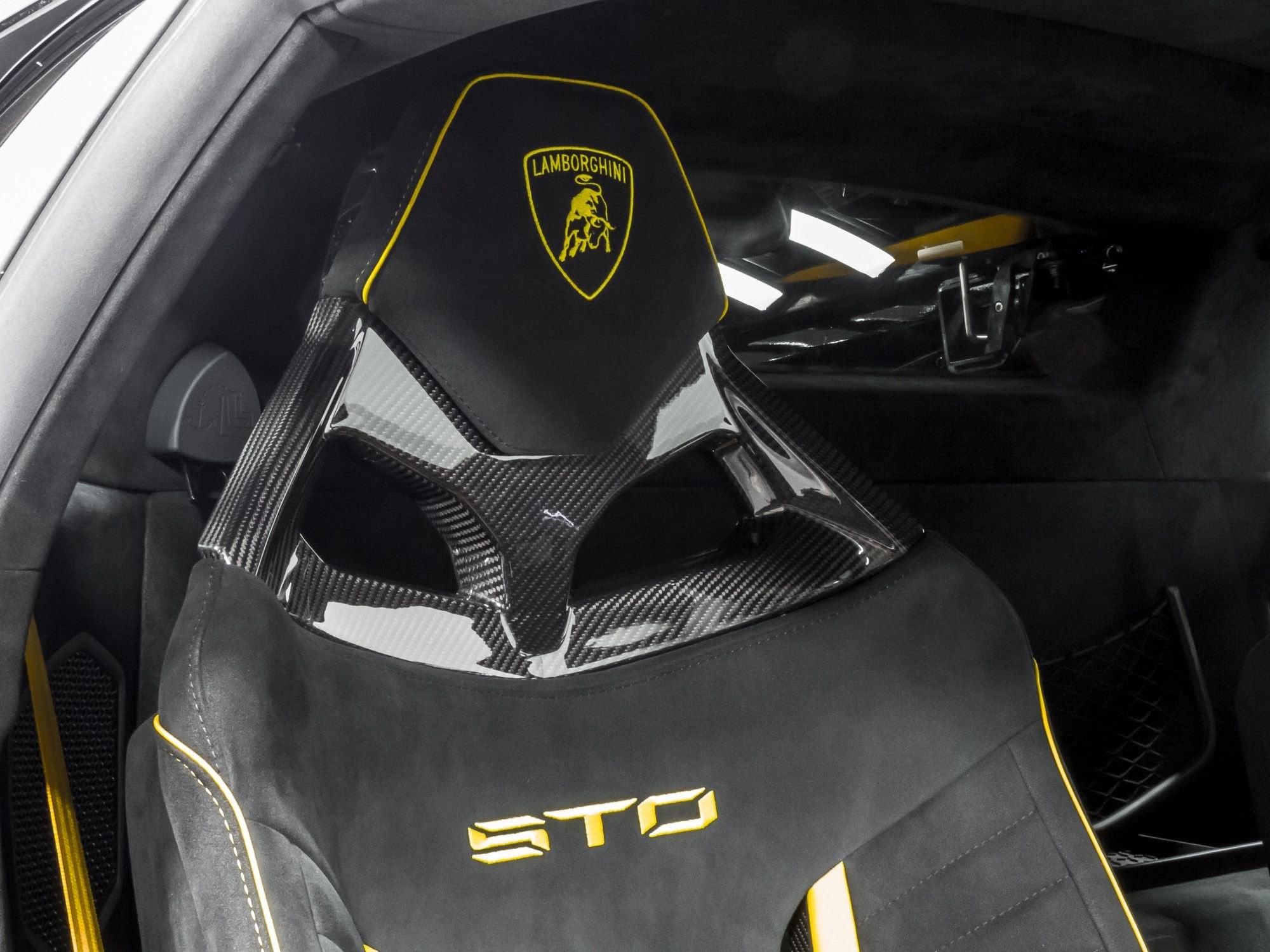 2022 Lamborghini Huracan STO, 6/17