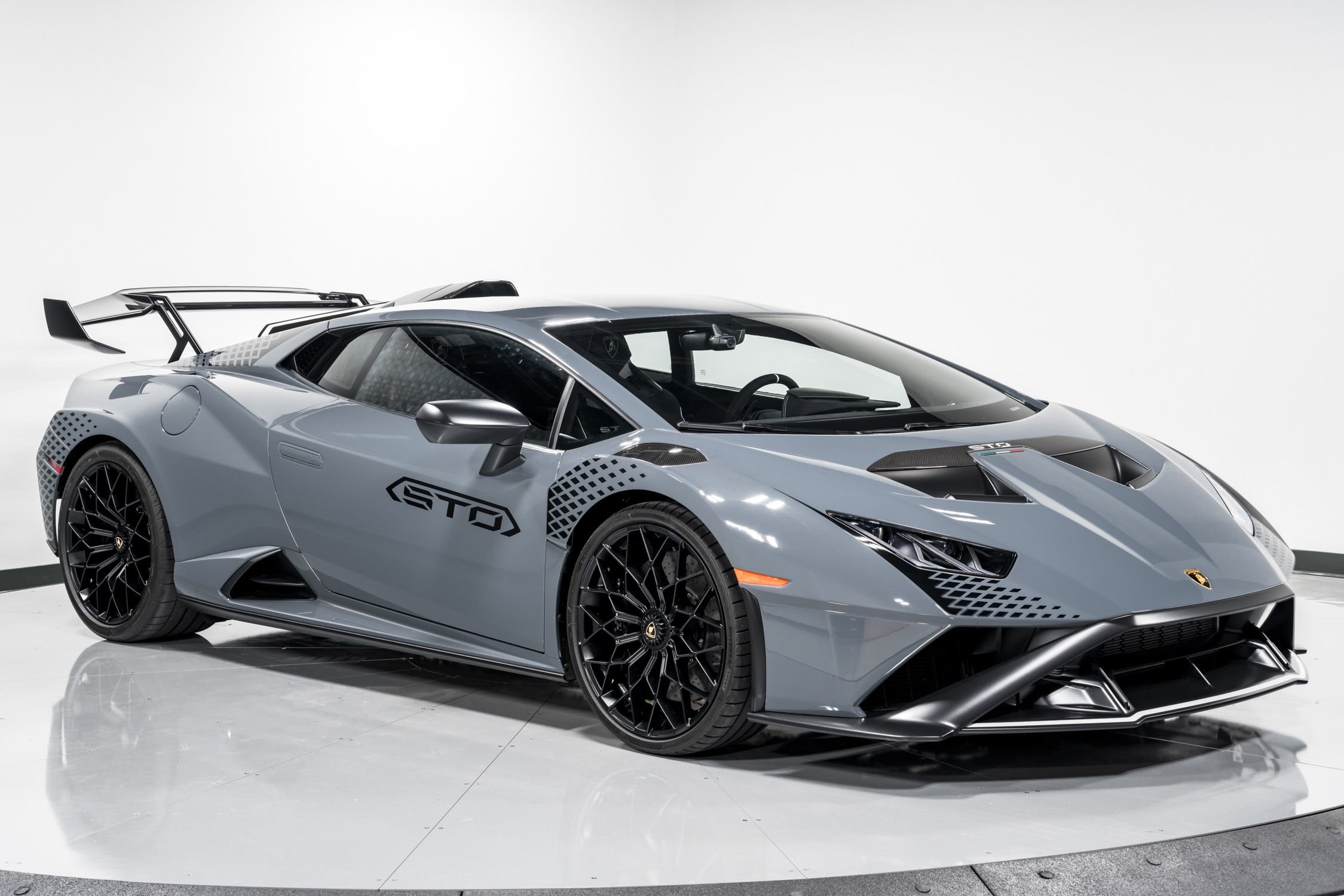 2022 Lamborghini Huracan STO, 14/20