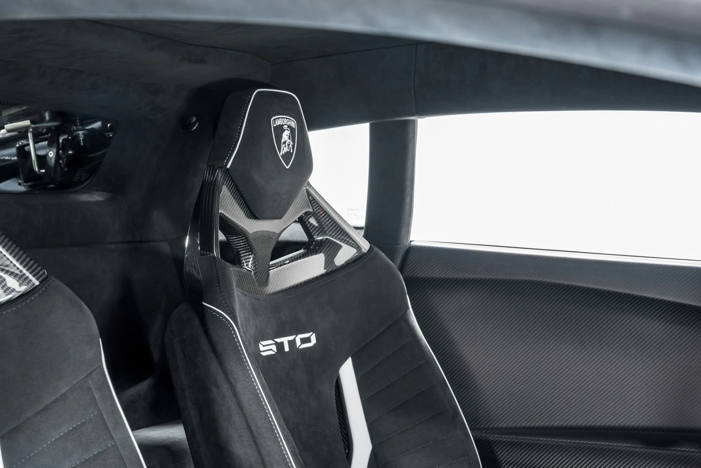 2022 Lamborghini Huracan STO, 16/20