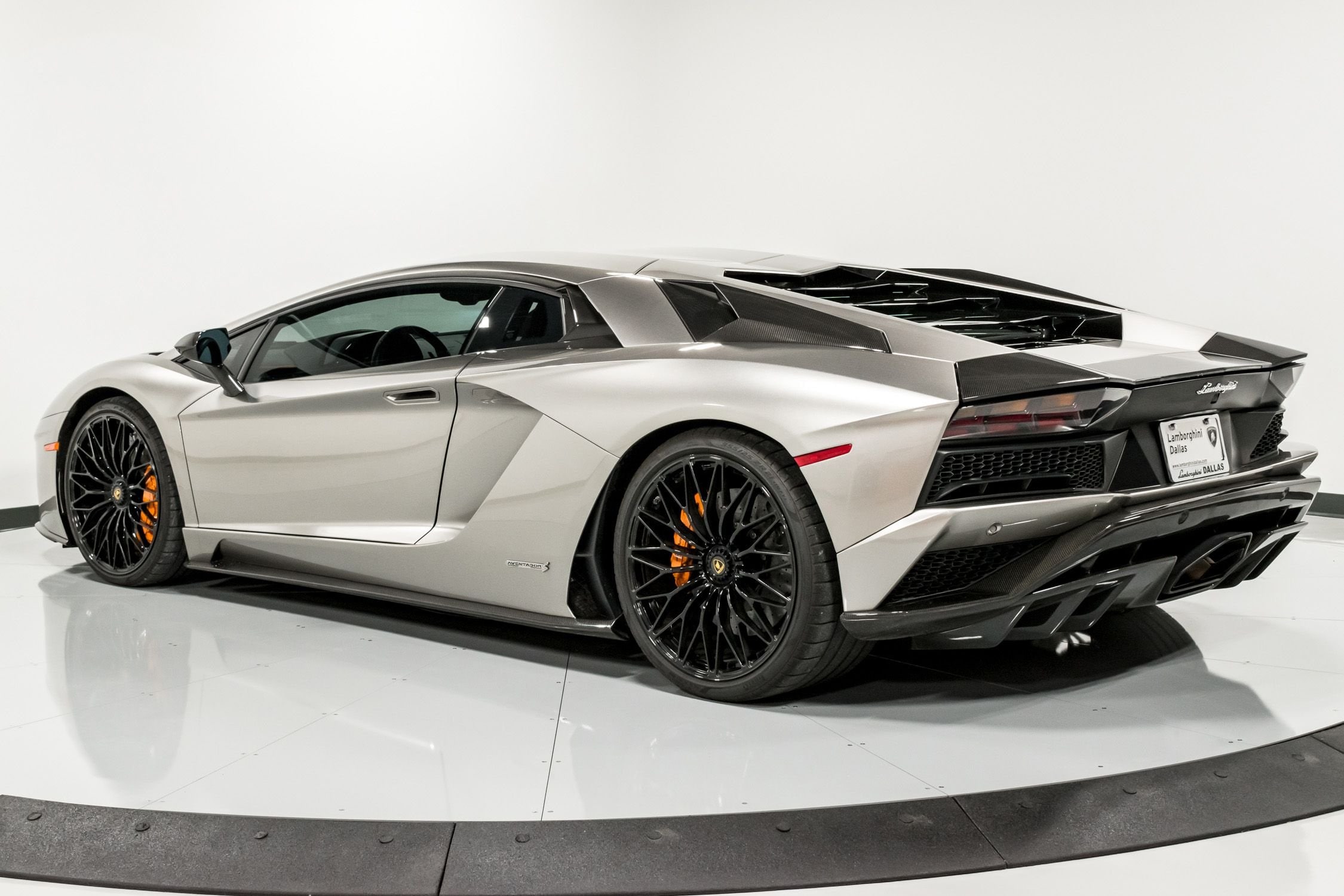 2018 Lamborghini Aventador S