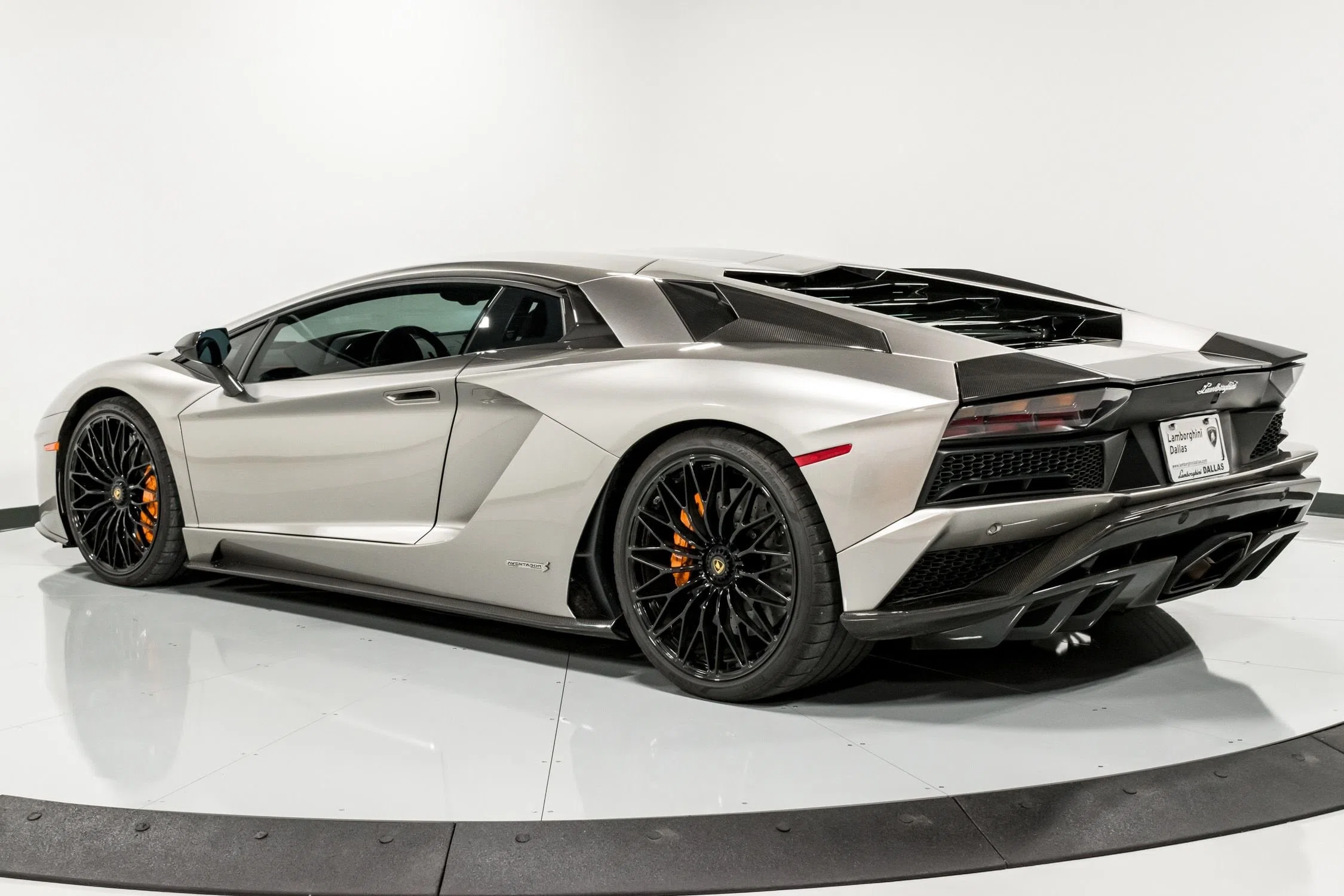 2018 Lamborghini Aventador S